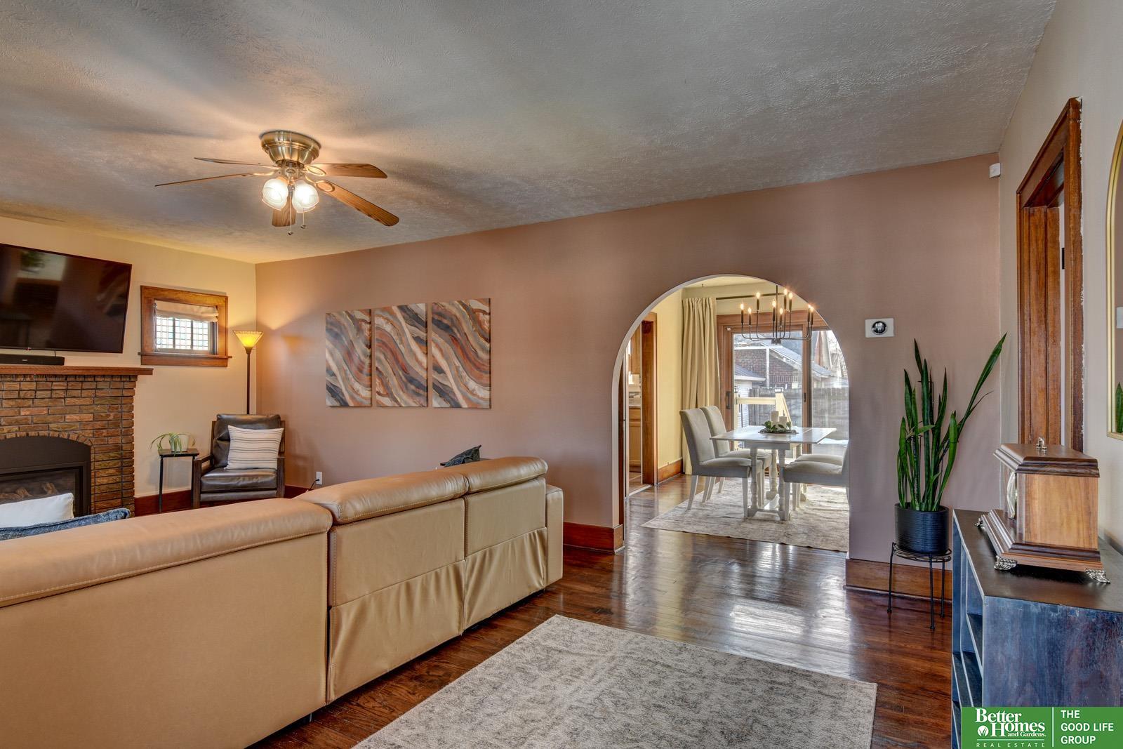 2747 Iowa Street, Omaha, NE, 68112