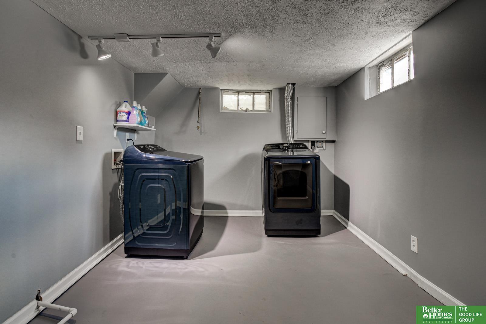 2747 Iowa Street, Omaha, NE, 68112