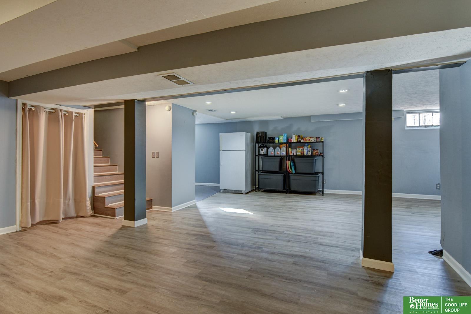 2747 Iowa Street, Omaha, NE, 68112