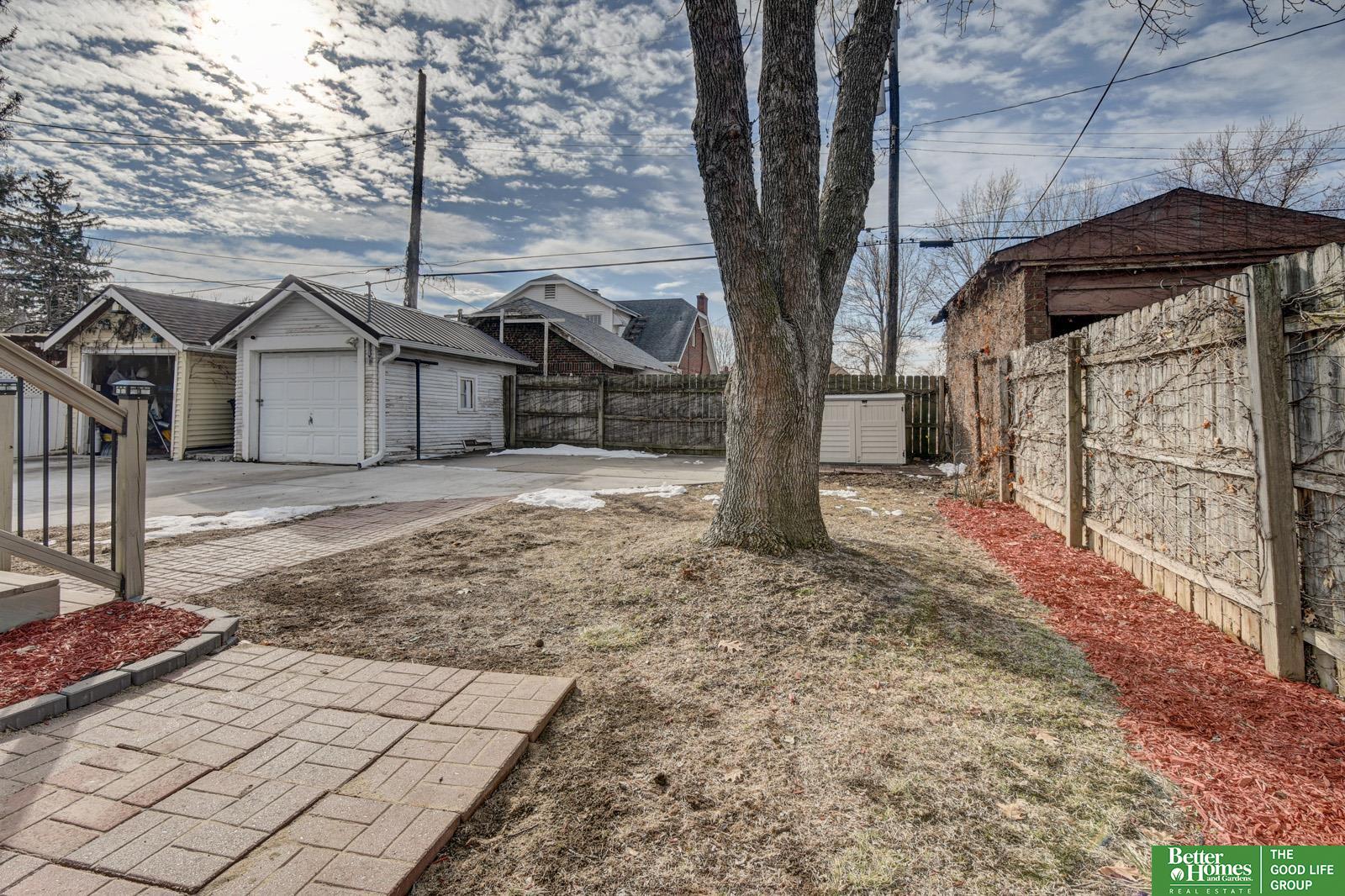 2747 Iowa Street, Omaha, NE, 68112