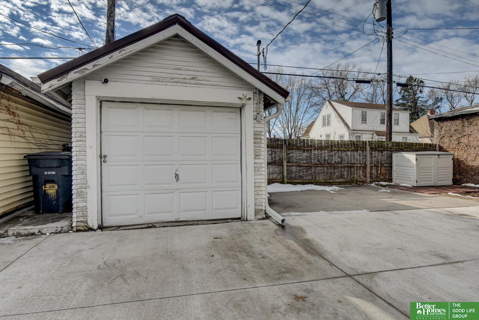 2747 Iowa Street, Omaha, NE, 68112