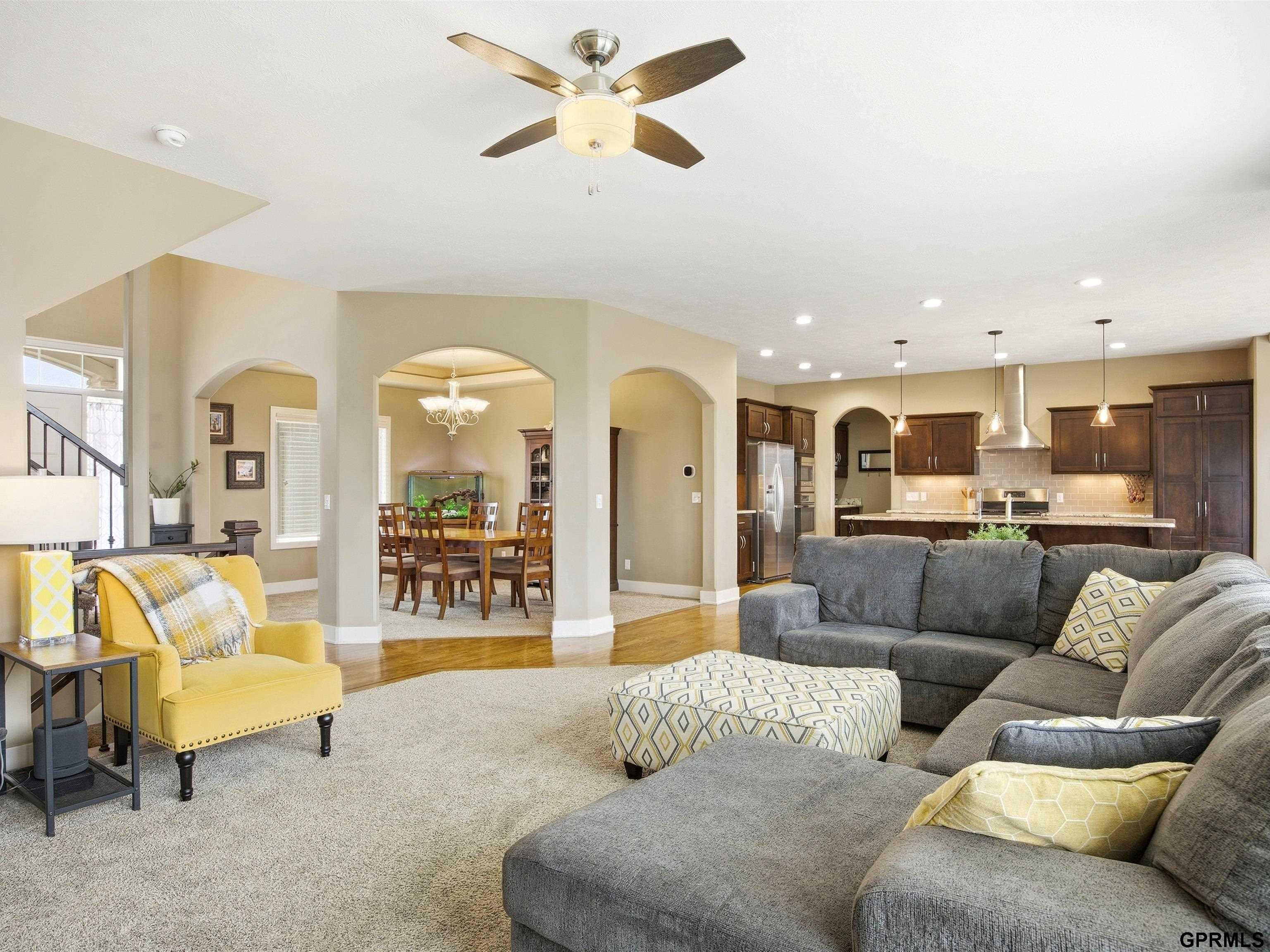 10106 123rd Avenue, Papillion, NE, 68046