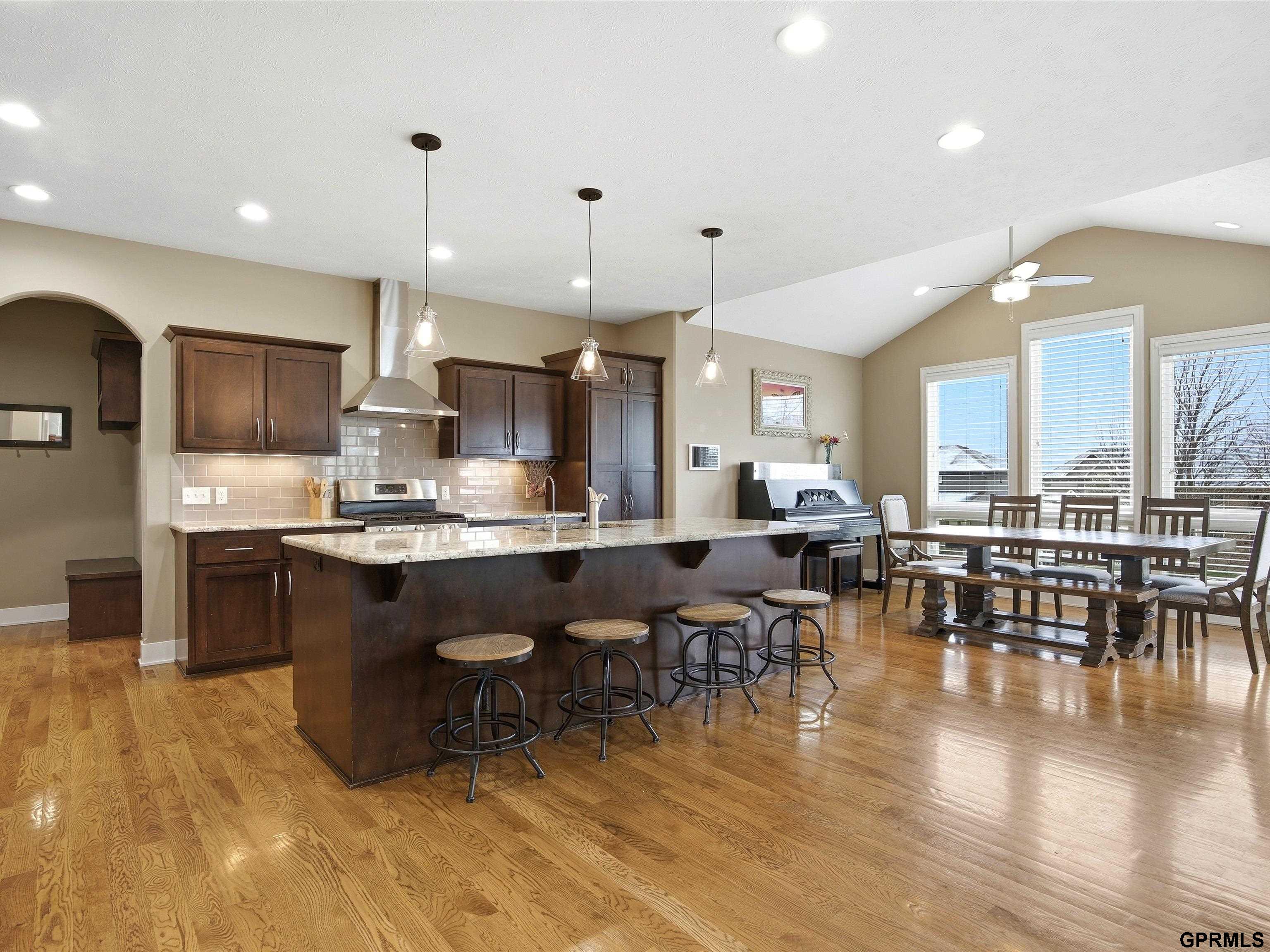 10106 123rd Avenue, Papillion, NE, 68046