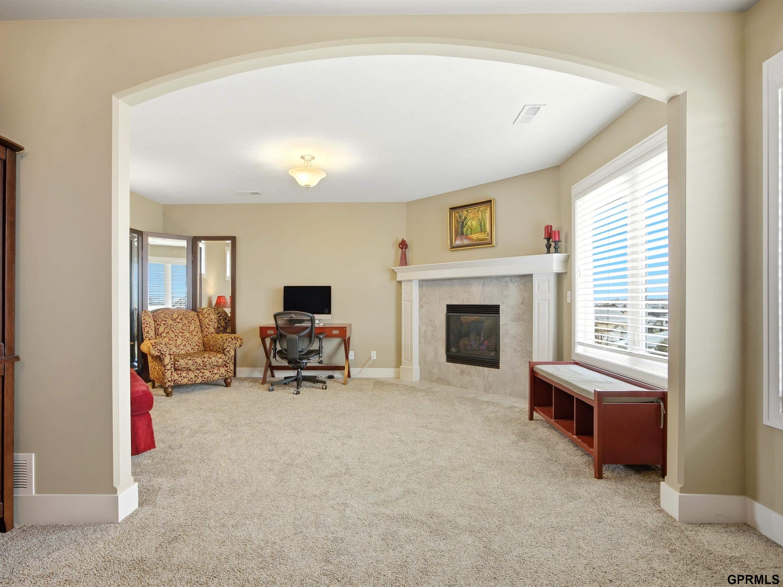 10106 123rd Avenue, Papillion, NE, 68046