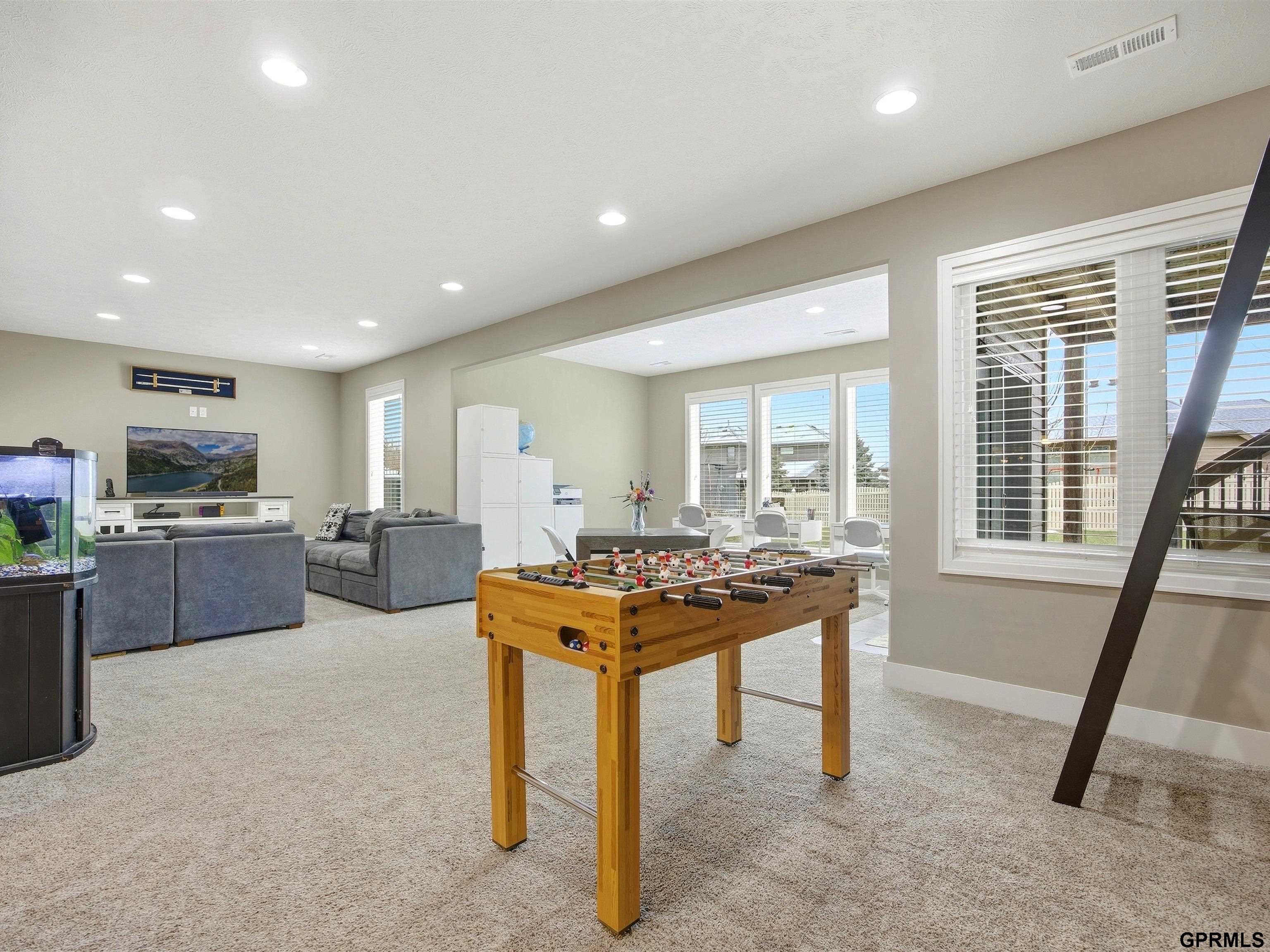 10106 123rd Avenue, Papillion, NE, 68046