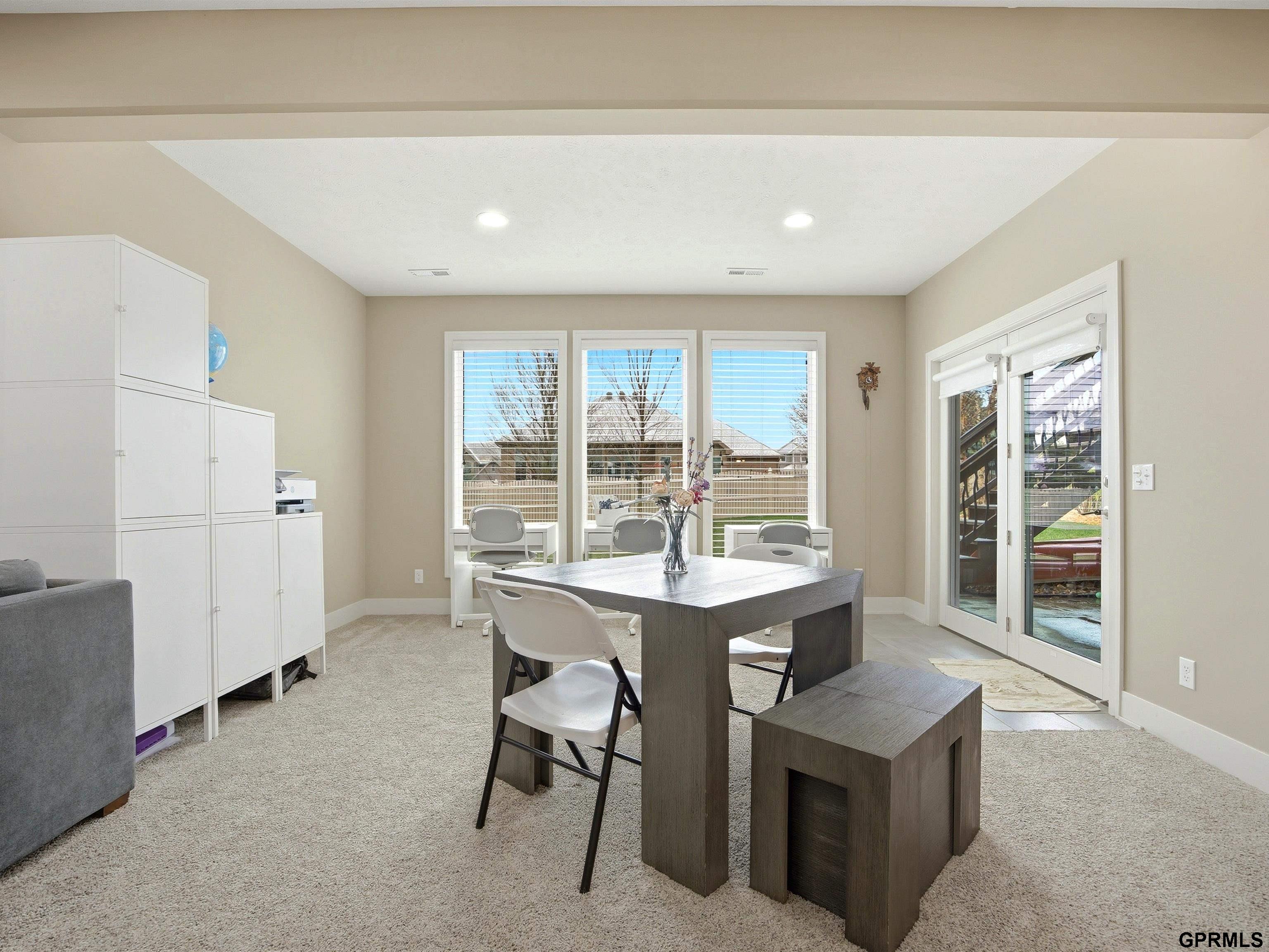 10106 123rd Avenue, Papillion, NE, 68046