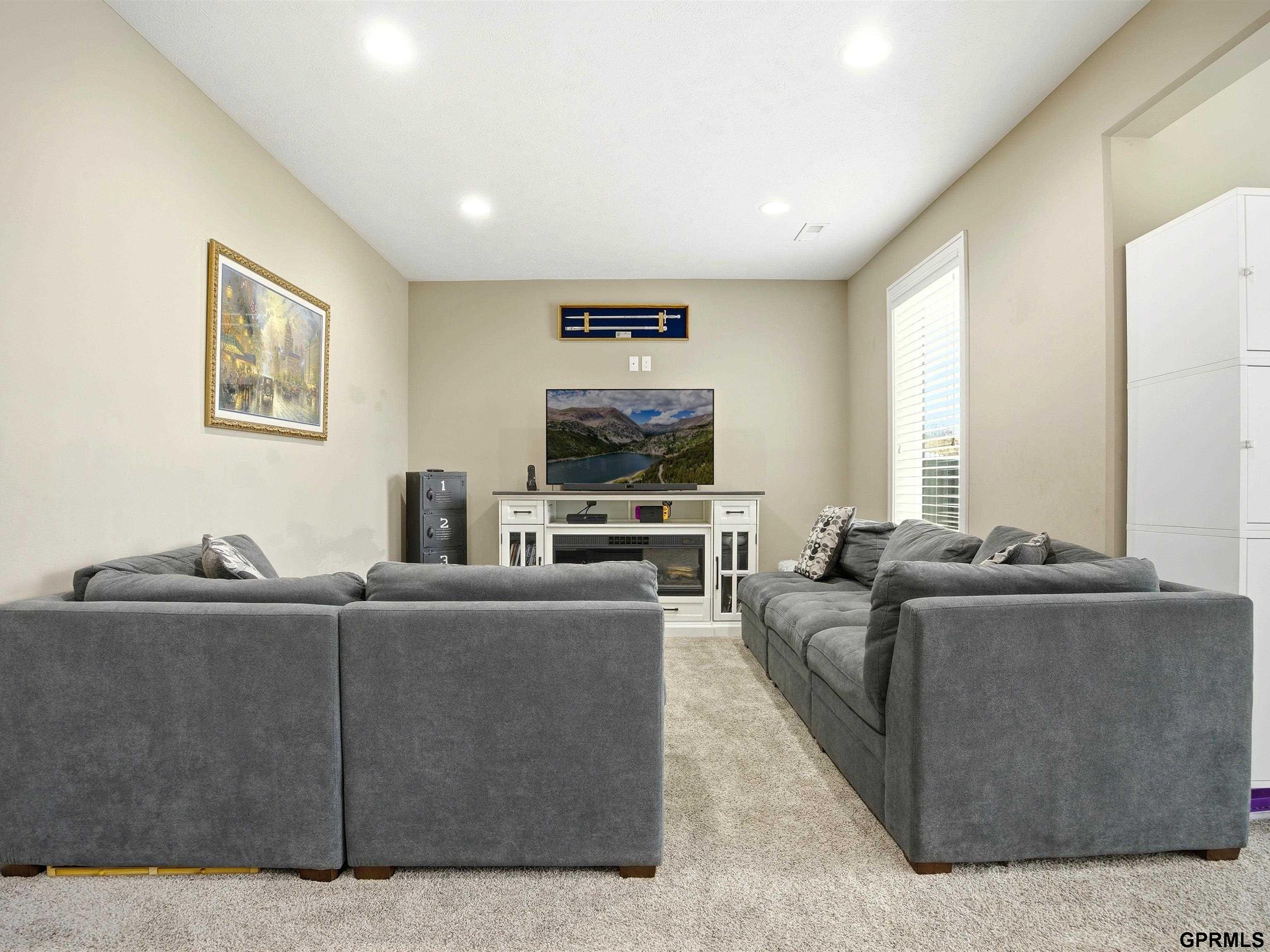 10106 123rd Avenue, Papillion, NE, 68046