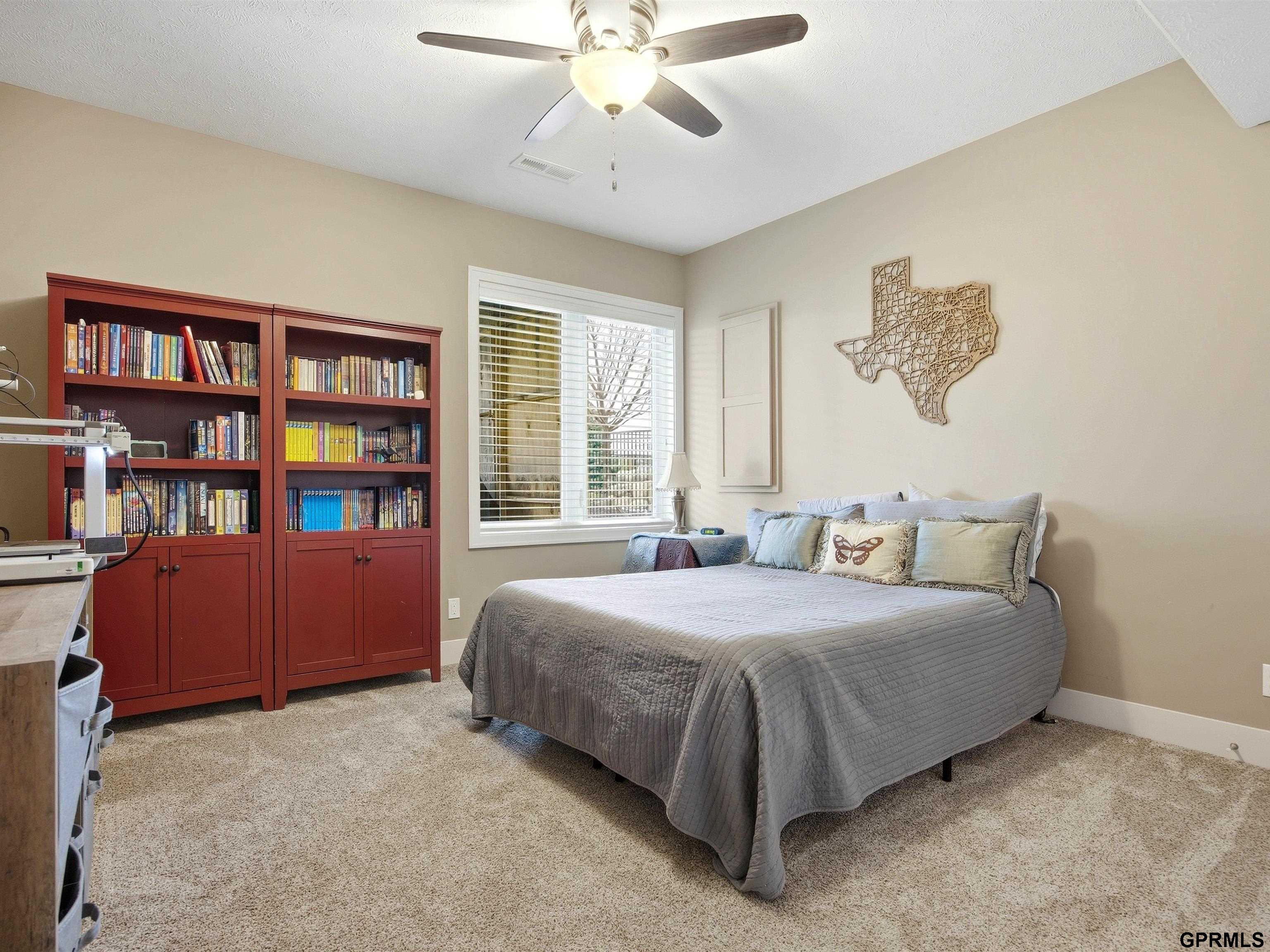 10106 123rd Avenue, Papillion, NE, 68046