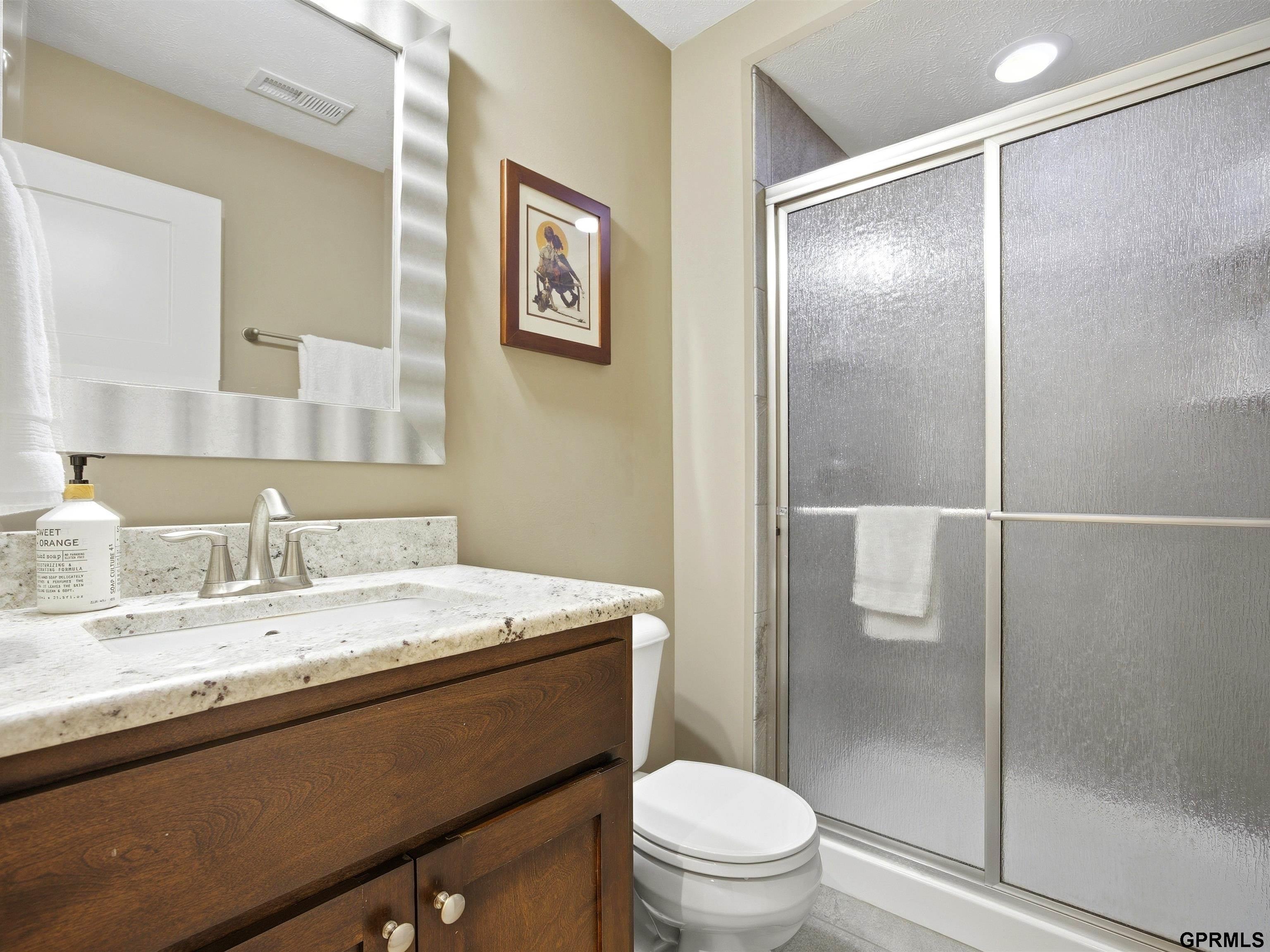 10106 123rd Avenue, Papillion, NE, 68046