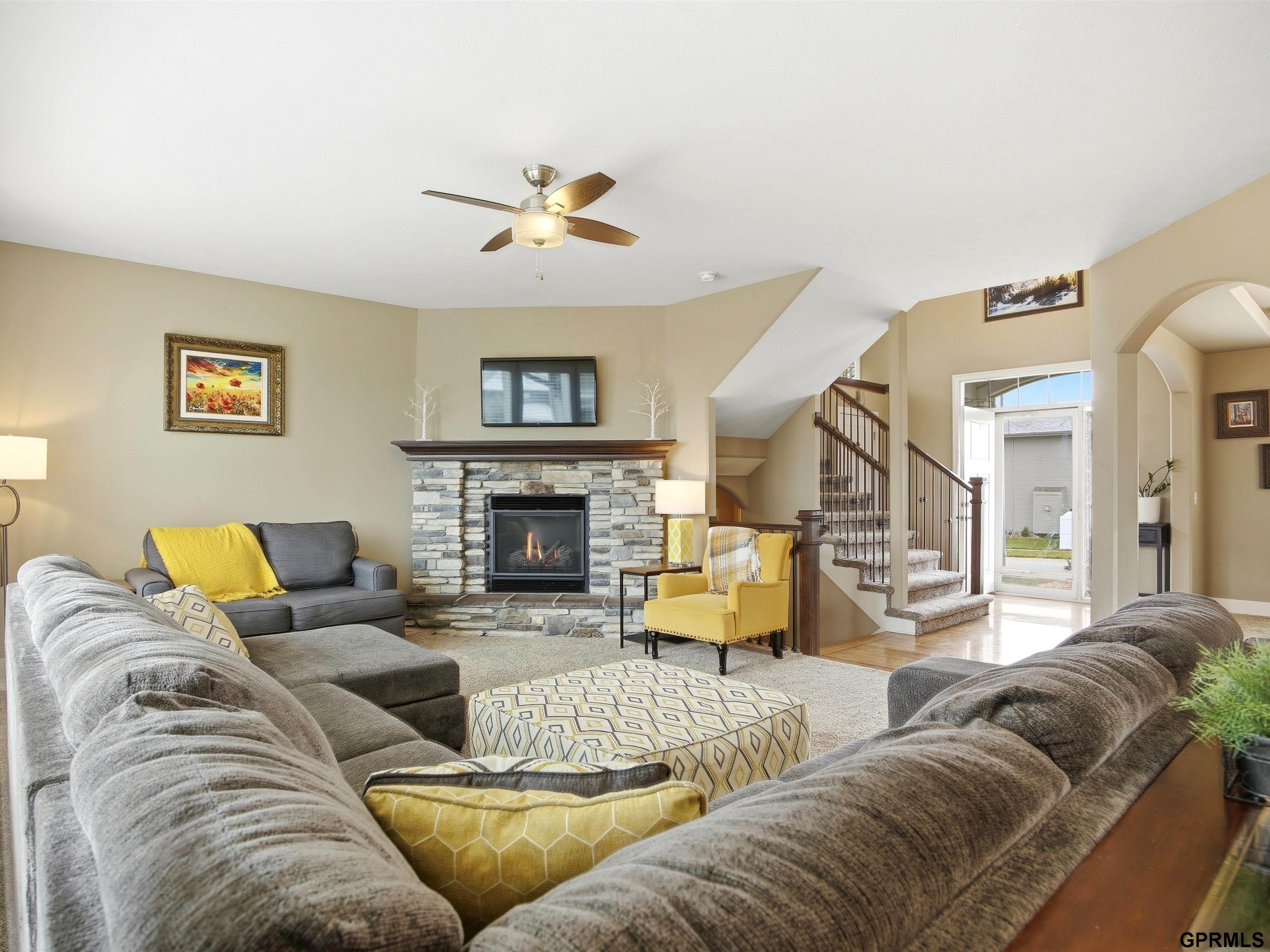 10106 123rd Avenue, Papillion, NE, 68046