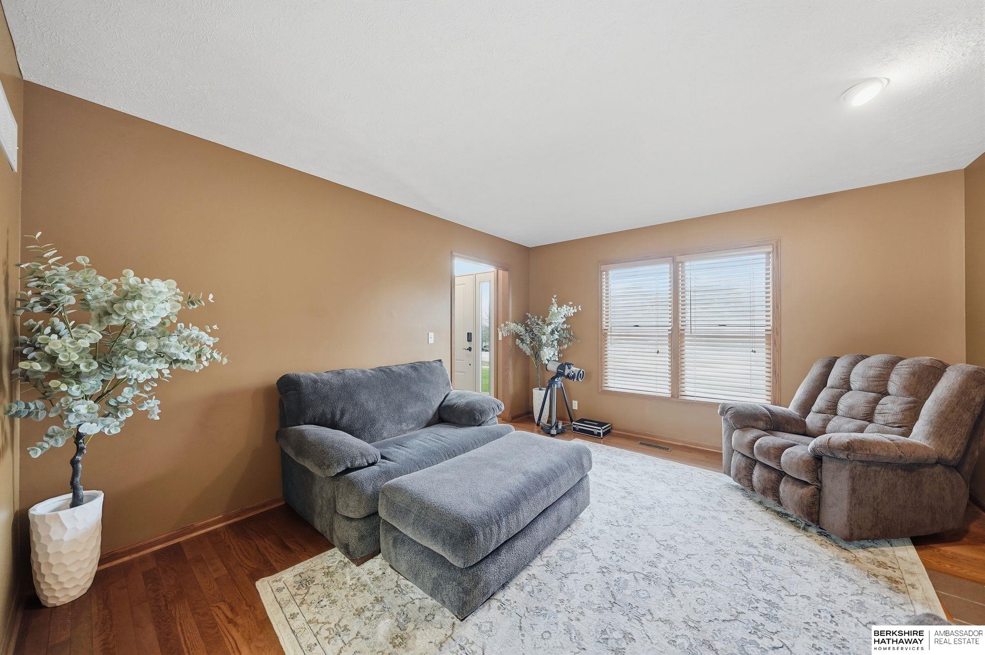 2820 Crown Pointe Circle, Lincoln, NE, 68506