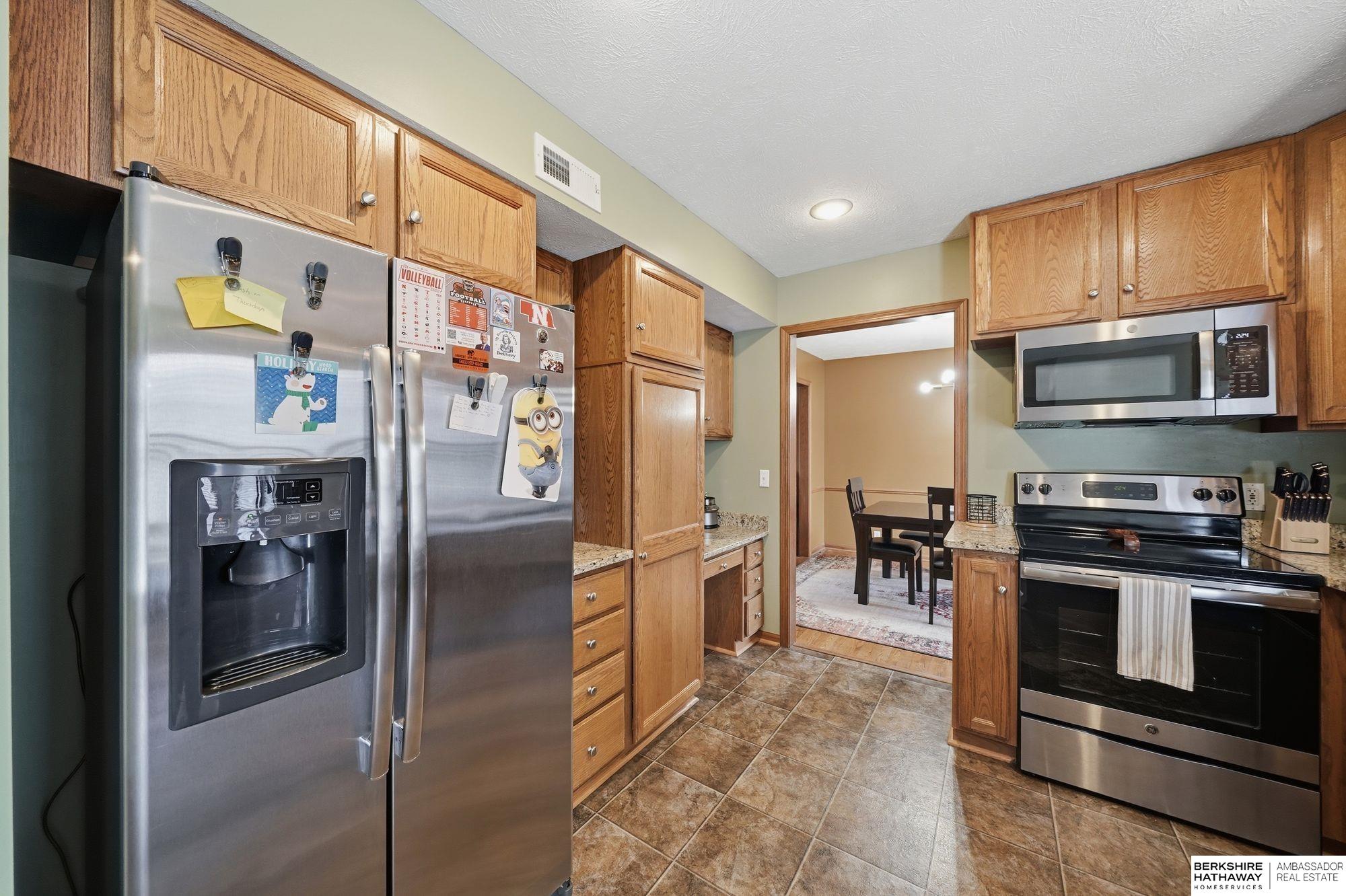 2820 Crown Pointe Circle, Lincoln, NE, 68506