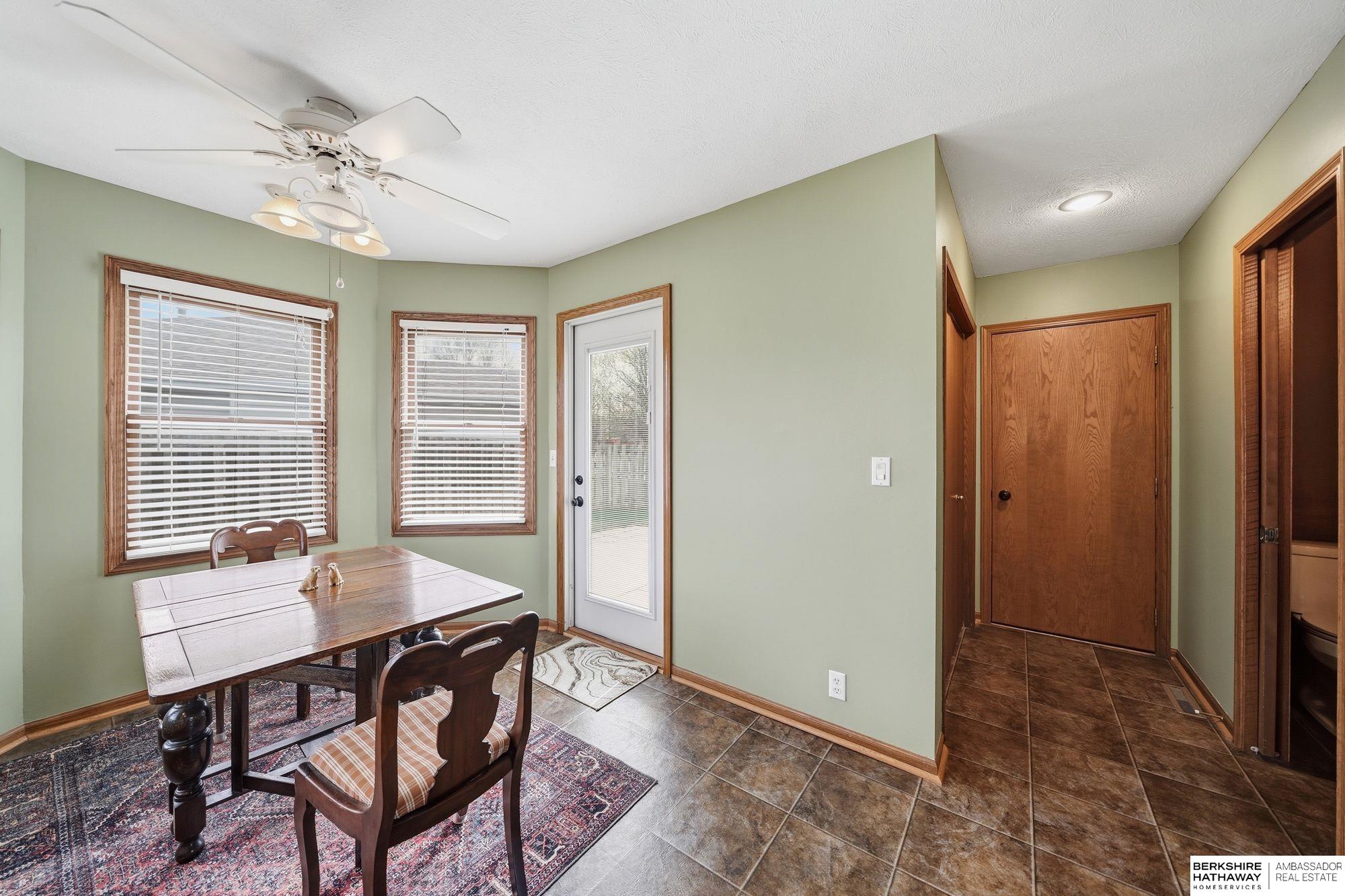 2820 Crown Pointe Circle, Lincoln, NE, 68506