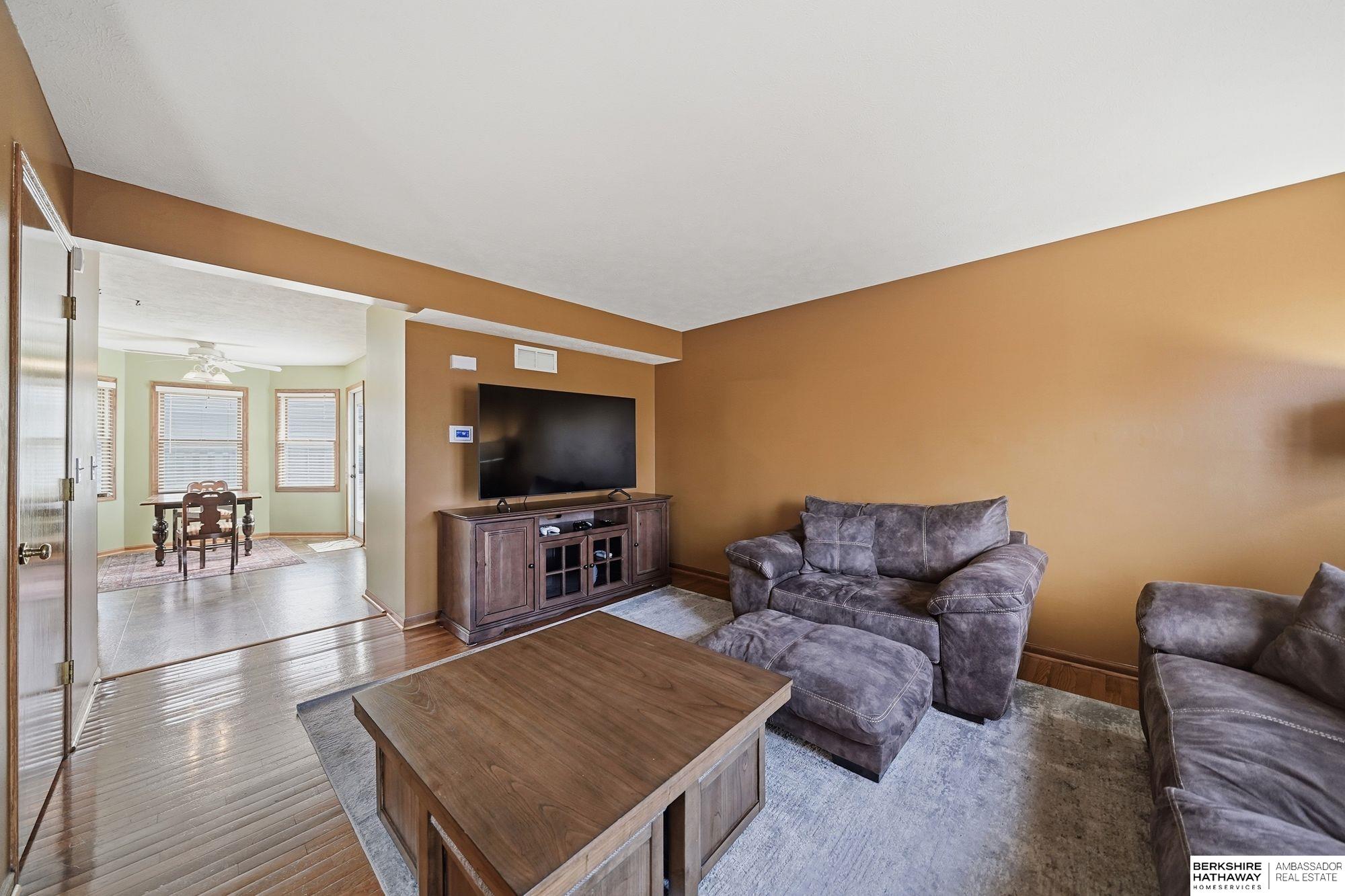 2820 Crown Pointe Circle, Lincoln, NE, 68506