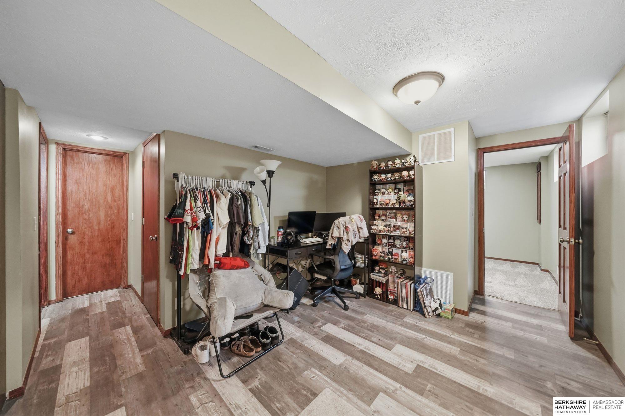 2820 Crown Pointe Circle, Lincoln, NE, 68506