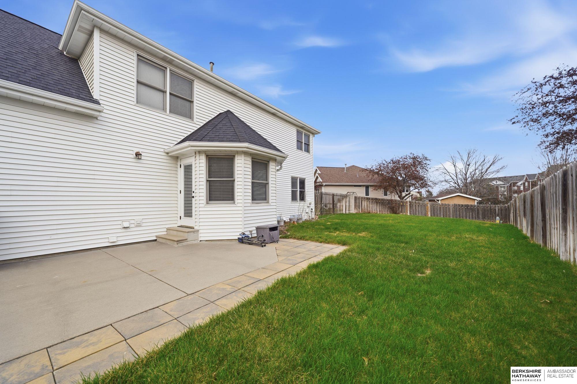 2820 Crown Pointe Circle, Lincoln, NE, 68506