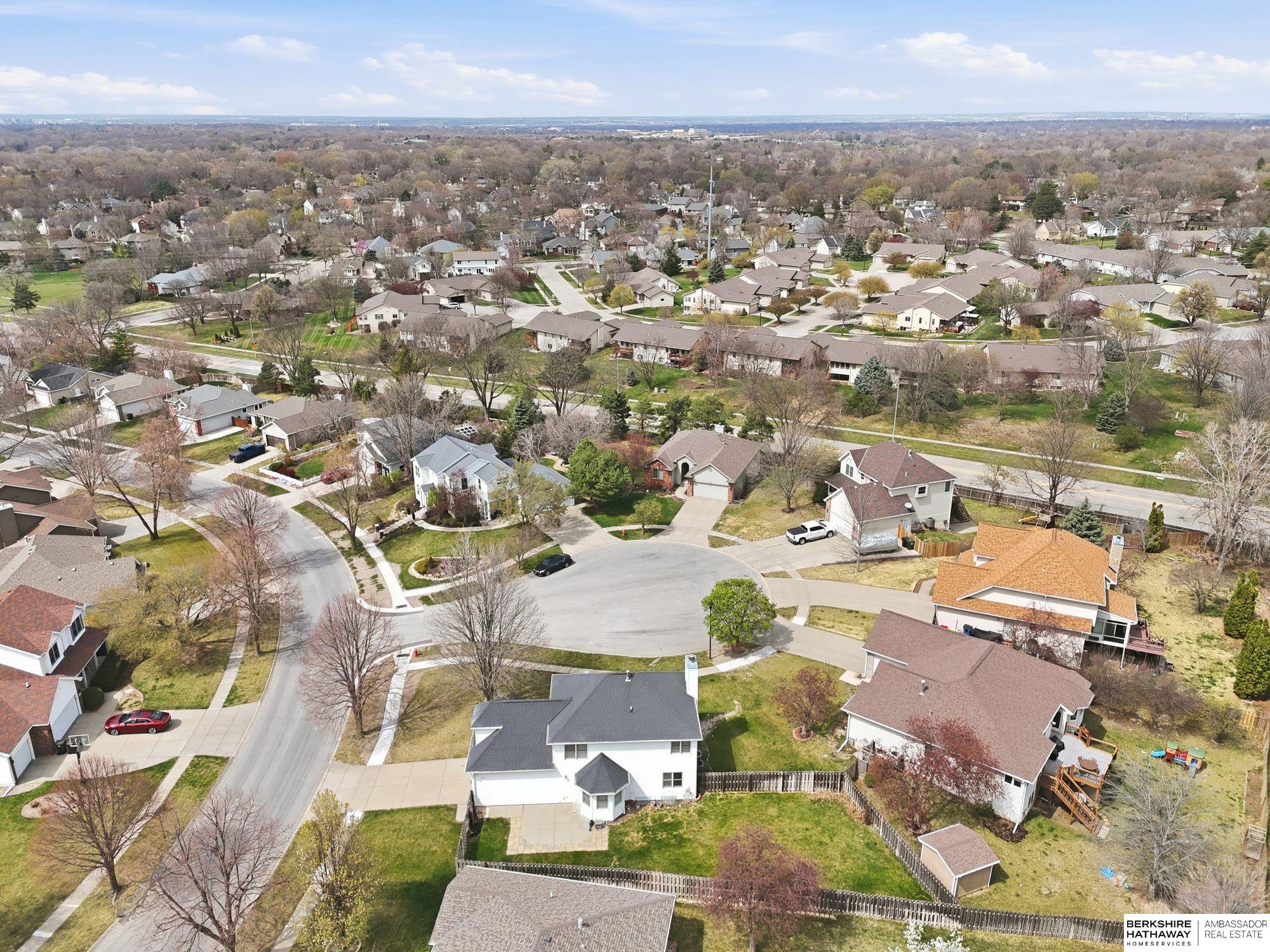 2820 Crown Pointe Circle, Lincoln, NE, 68506