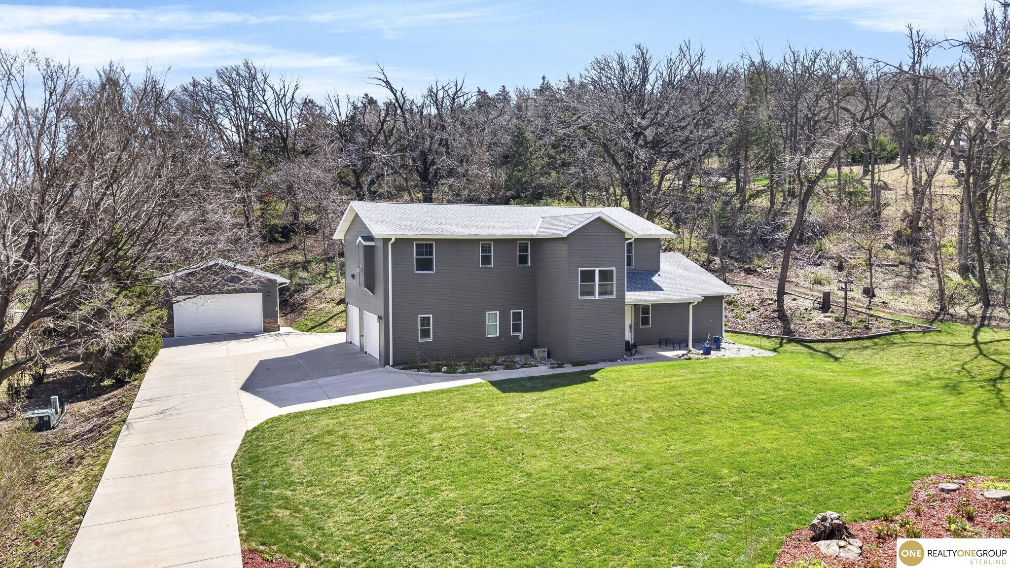 9678 Oak Valley Road, Blair, NE, 68008
