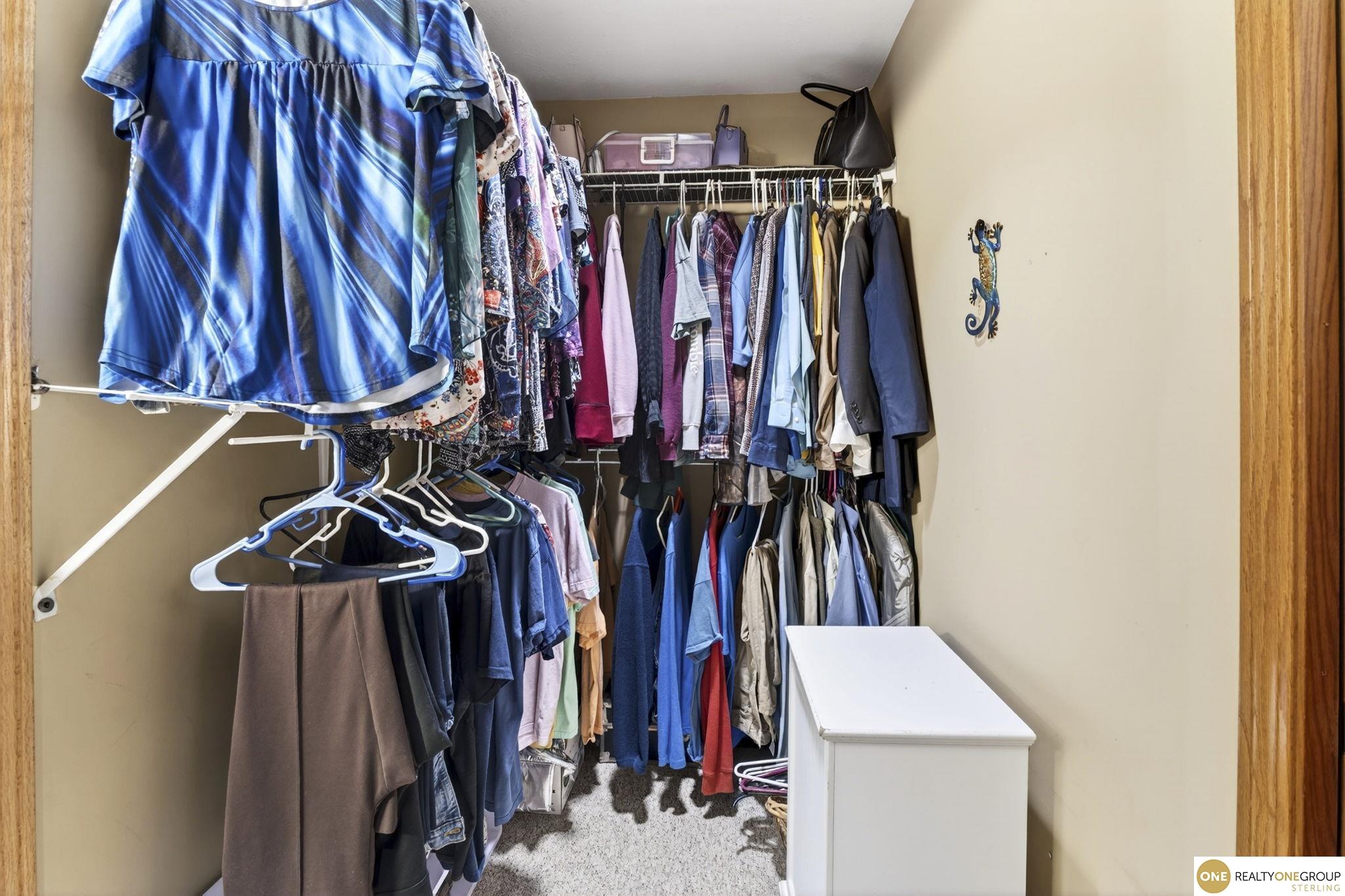 9678 Oak Valley Road, Blair, NE, 68008