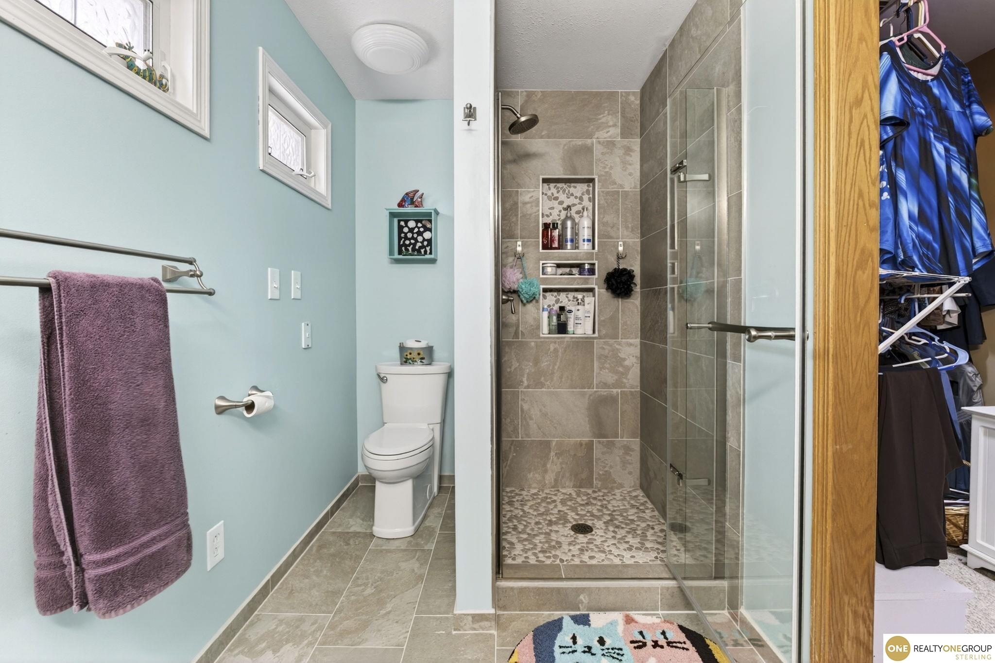 9678 Oak Valley Road, Blair, NE, 68008