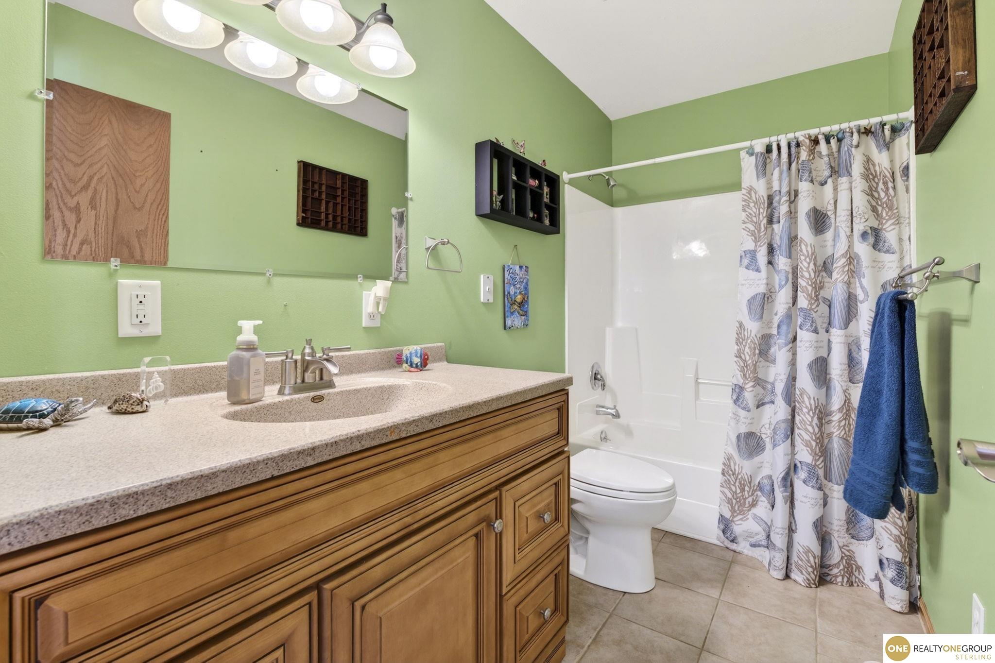 9678 Oak Valley Road, Blair, NE, 68008