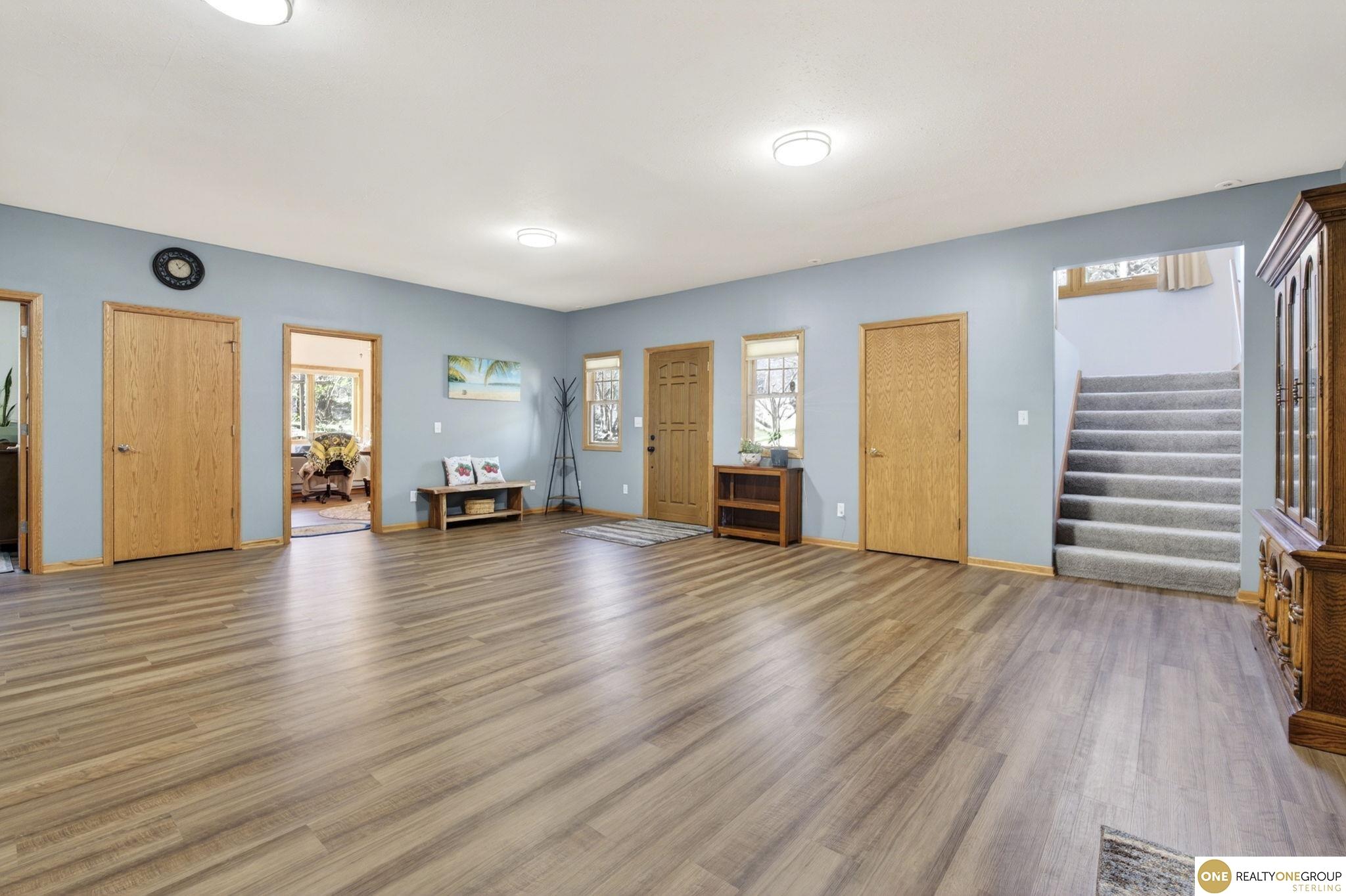 9678 Oak Valley Road, Blair, NE, 68008