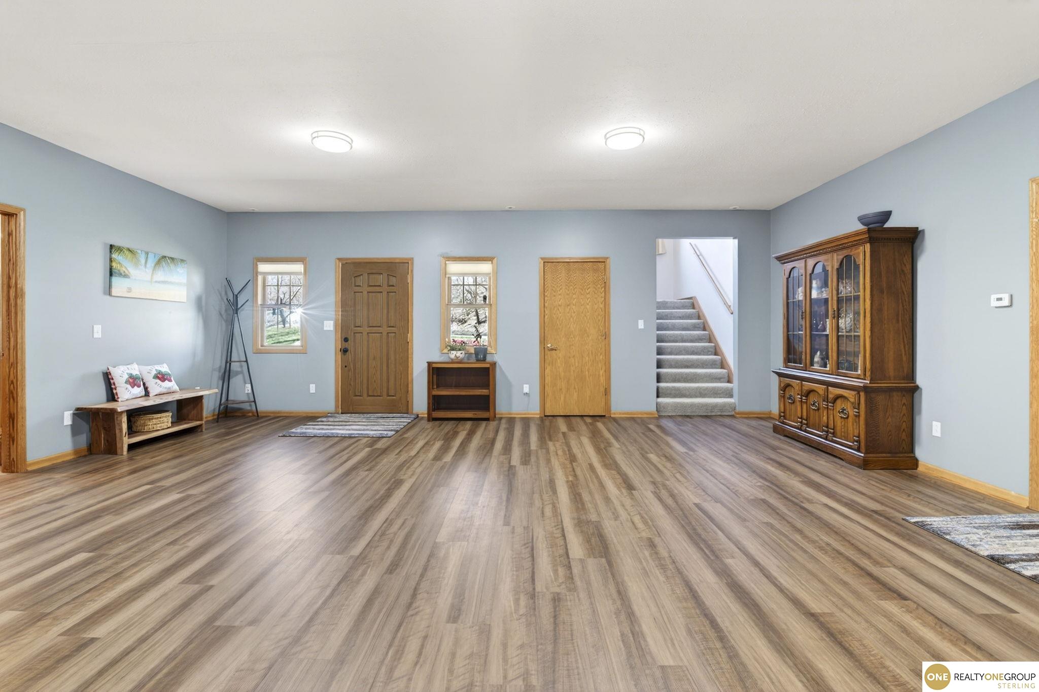 9678 Oak Valley Road, Blair, NE, 68008