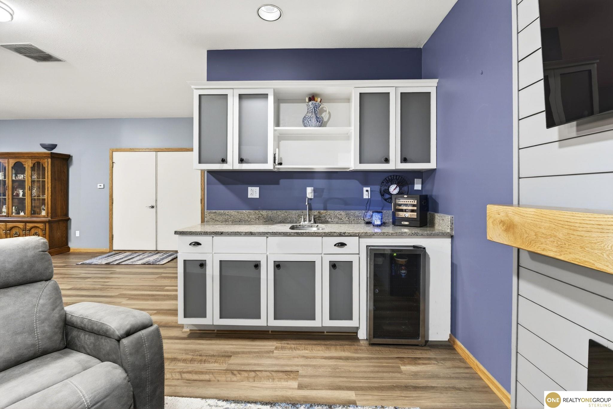 9678 Oak Valley Road, Blair, NE, 68008