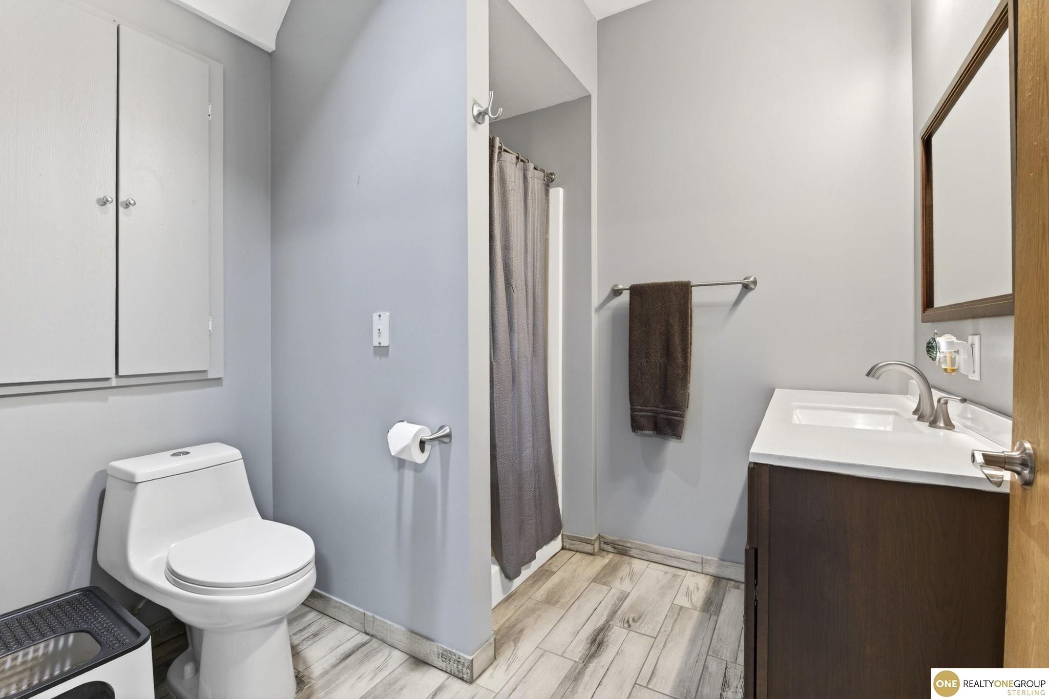 9678 Oak Valley Road, Blair, NE, 68008