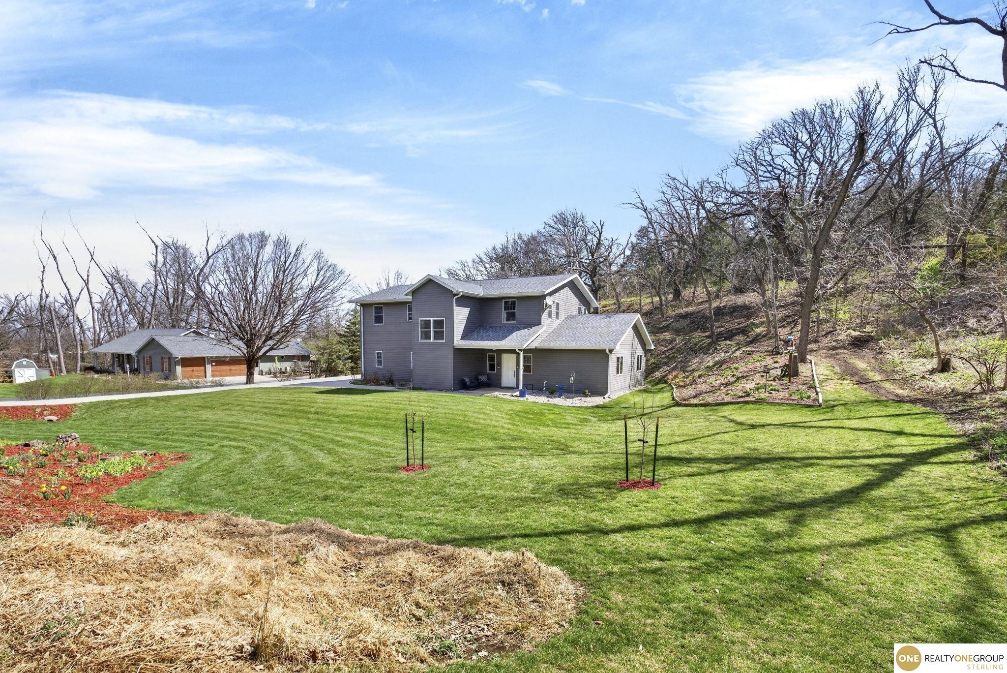 9678 Oak Valley Road, Blair, NE, 68008