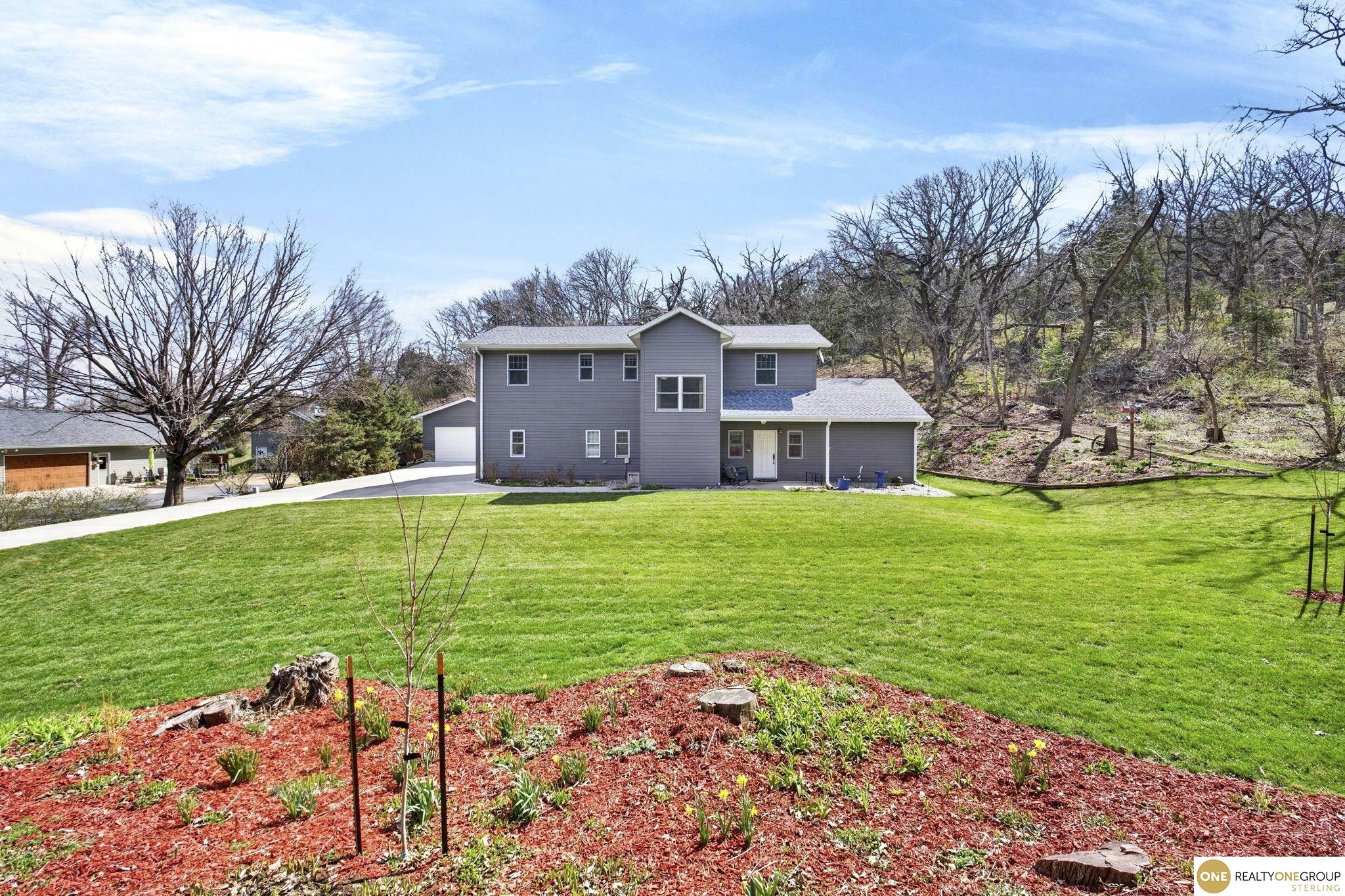 9678 Oak Valley Road, Blair, NE, 68008