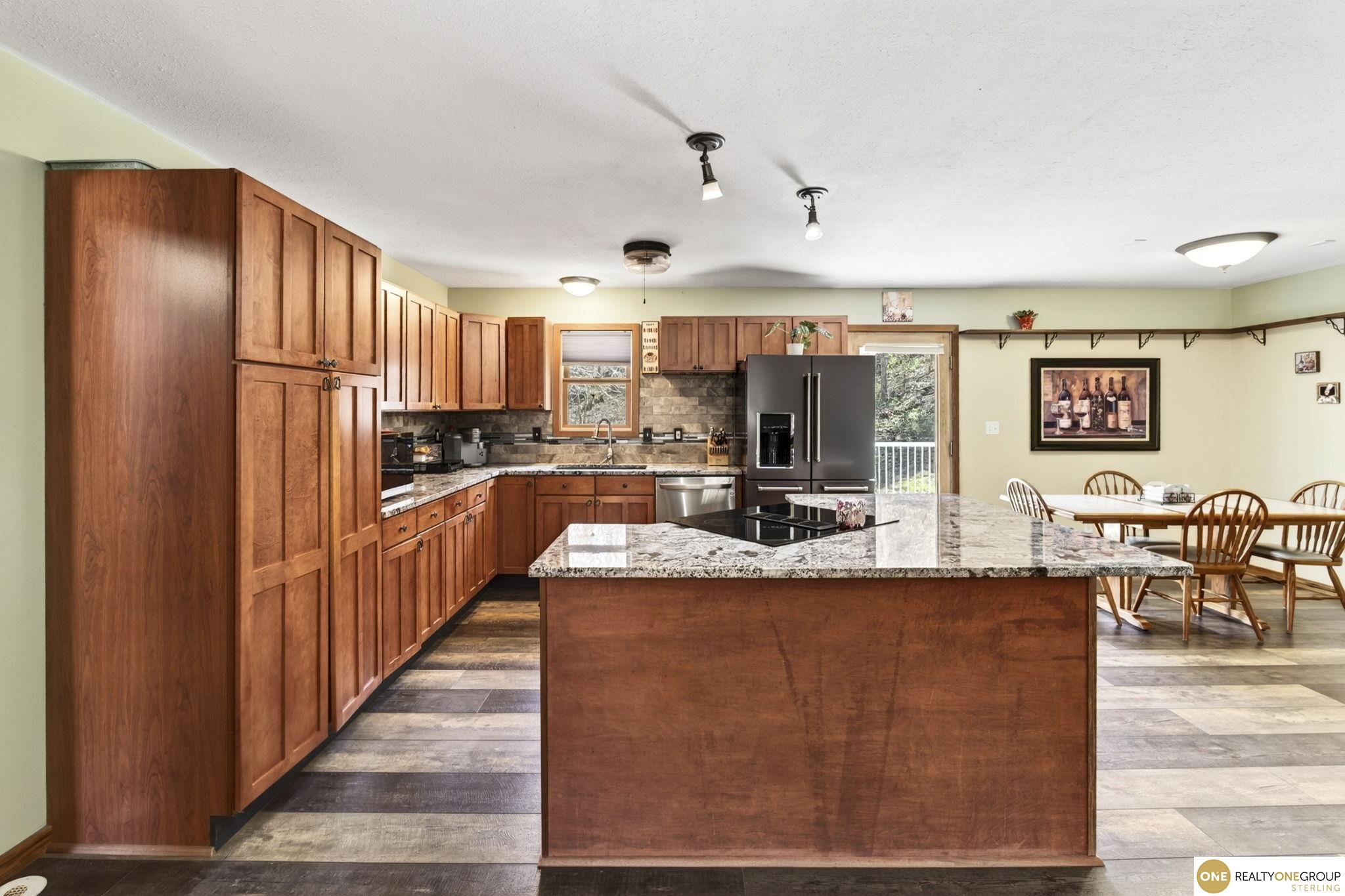 9678 Oak Valley Road, Blair, NE, 68008