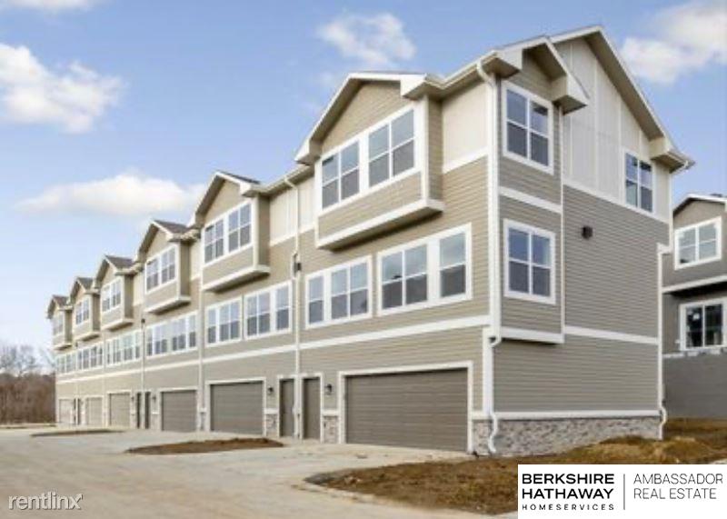 Photo of 20861 T Plaza Elkhorn NE 68022