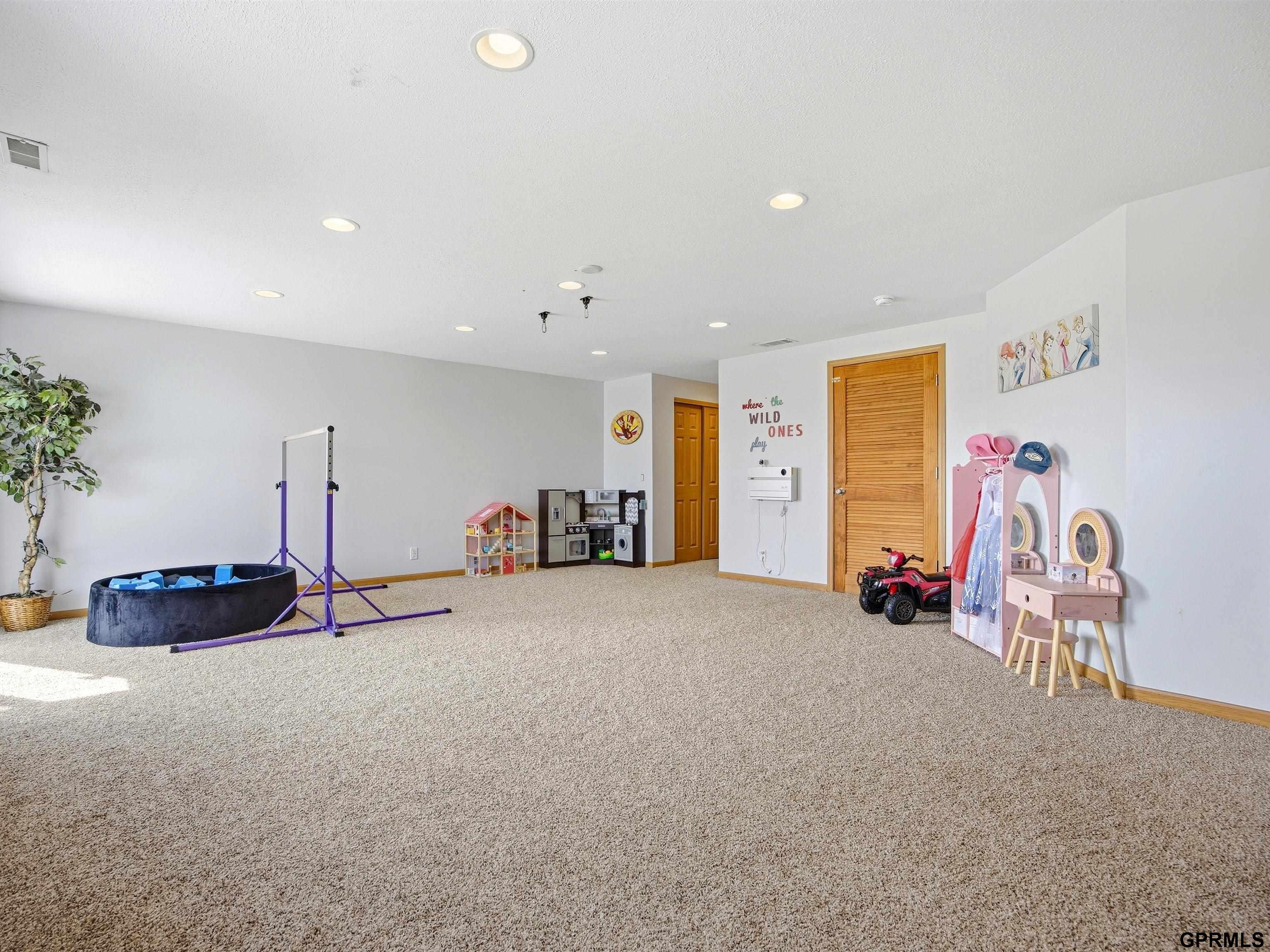 13805 Kelly Drive, Bellevue, NE, 68123