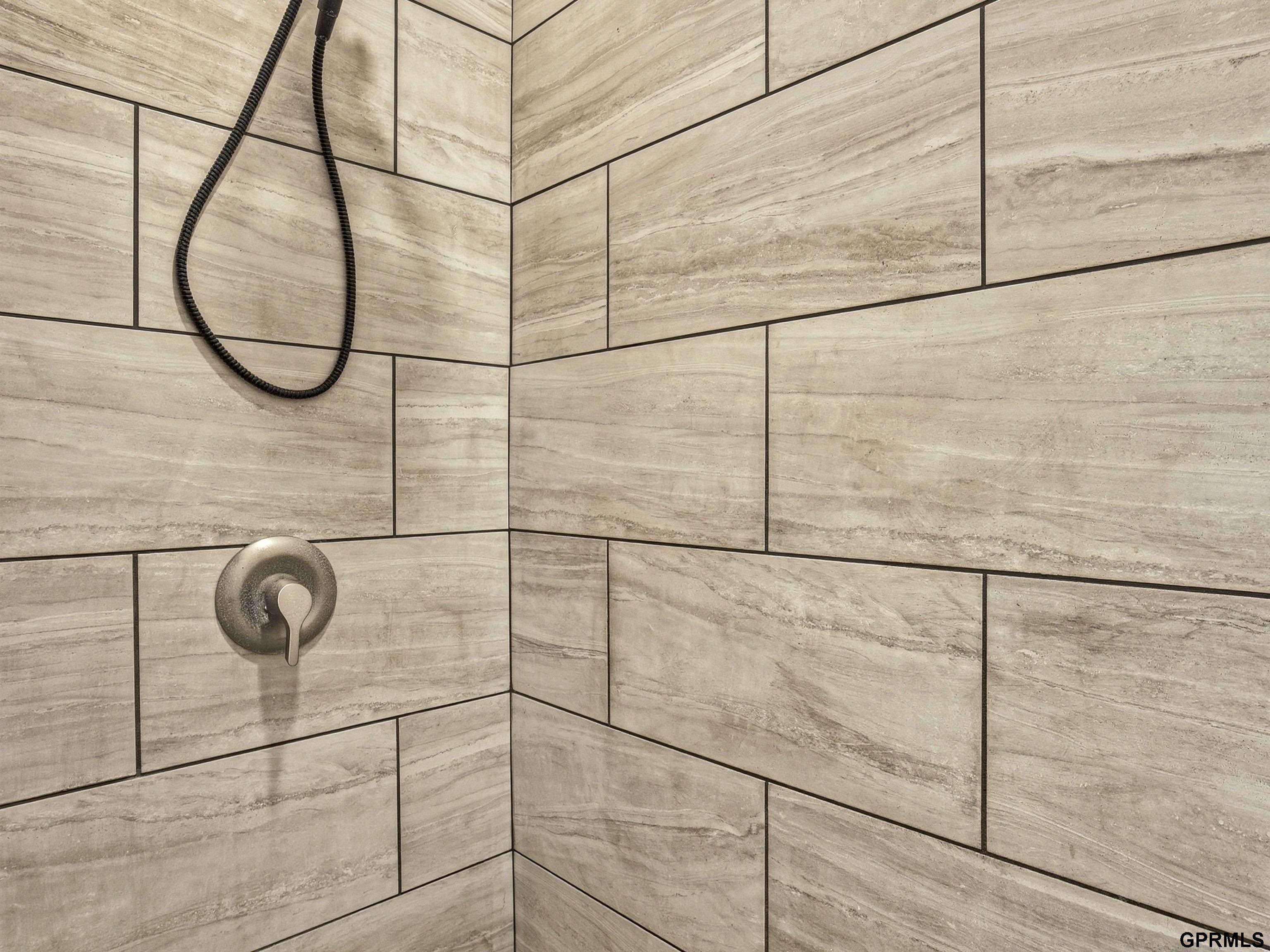 13805 Kelly Drive, Bellevue, NE, 68123