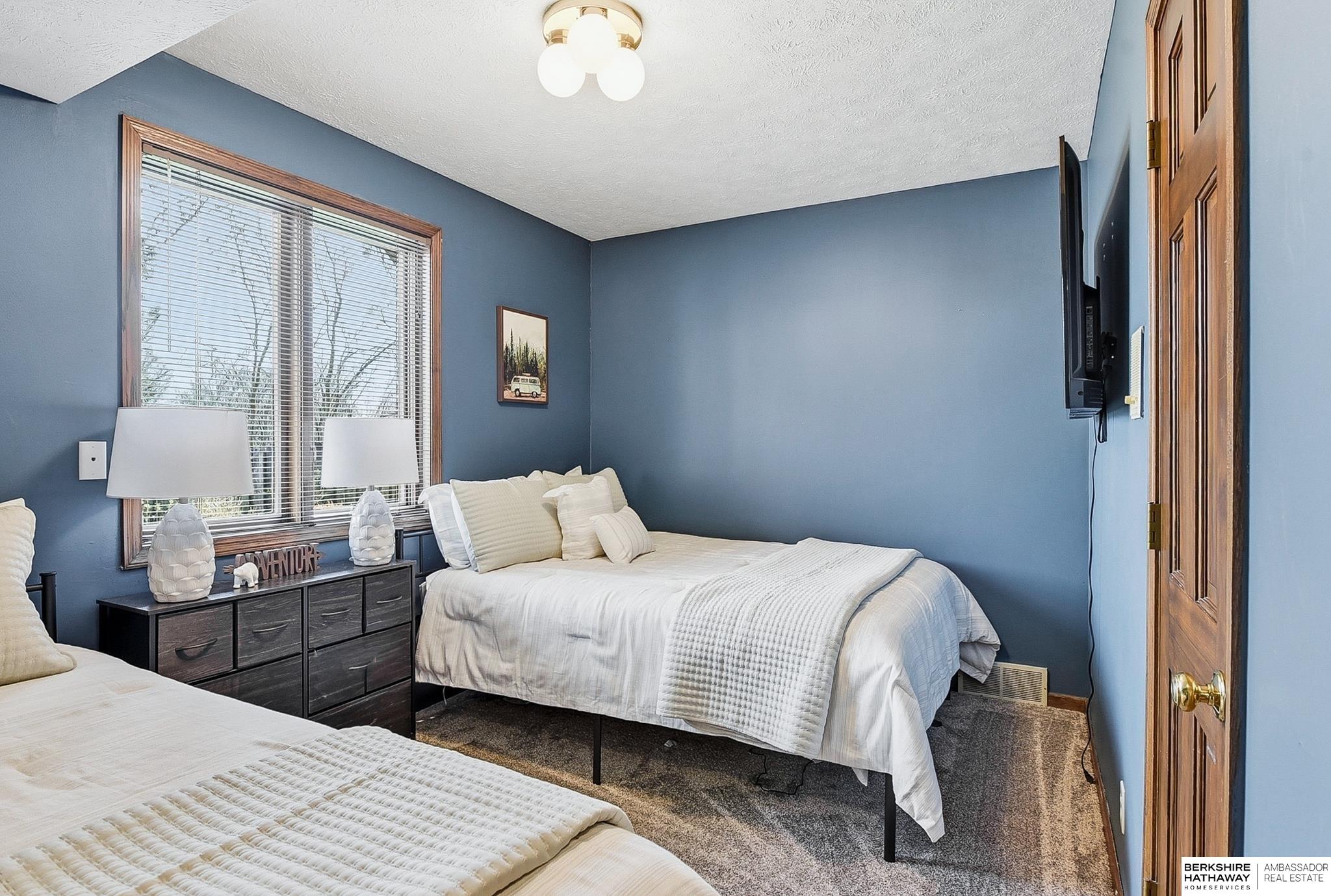 16577 Nina Circle, Omaha, NE, 68130