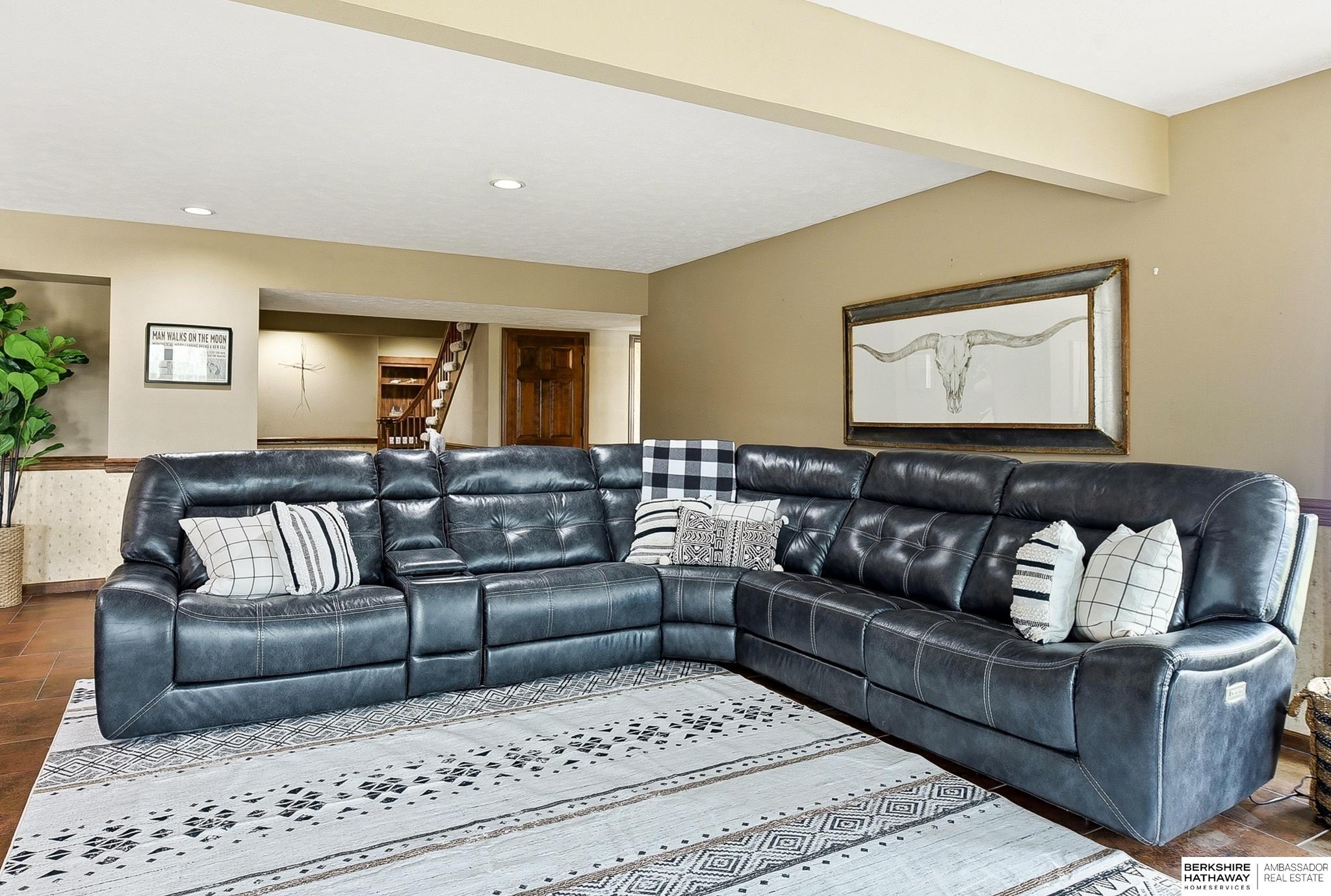 16577 Nina Circle, Omaha, NE, 68130