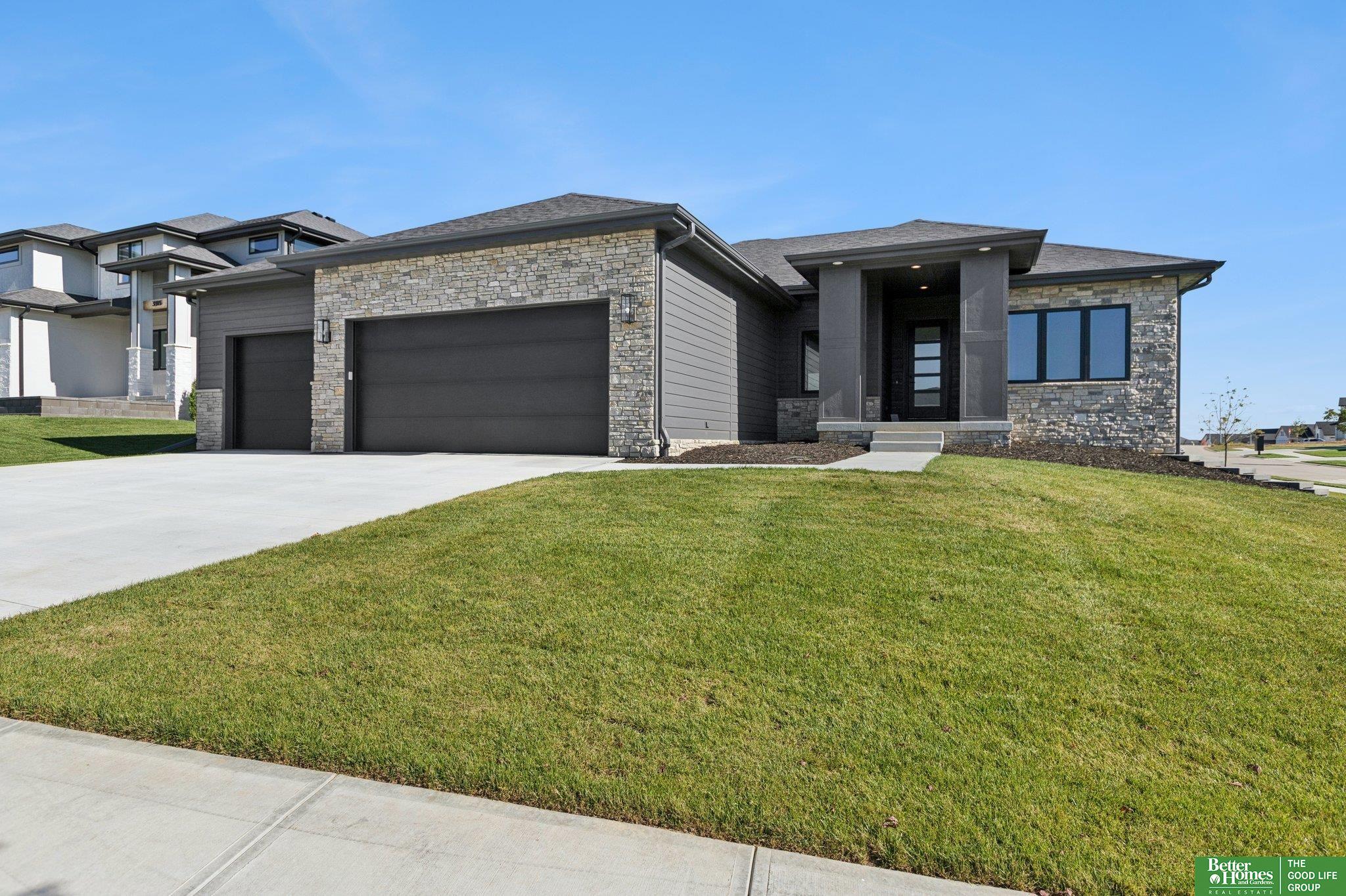 3321 S 212th Street, Elkhorn, NE, 68022