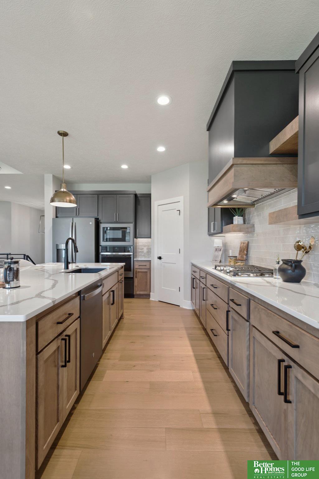 3321 S 212th Street, Elkhorn, NE, 68022