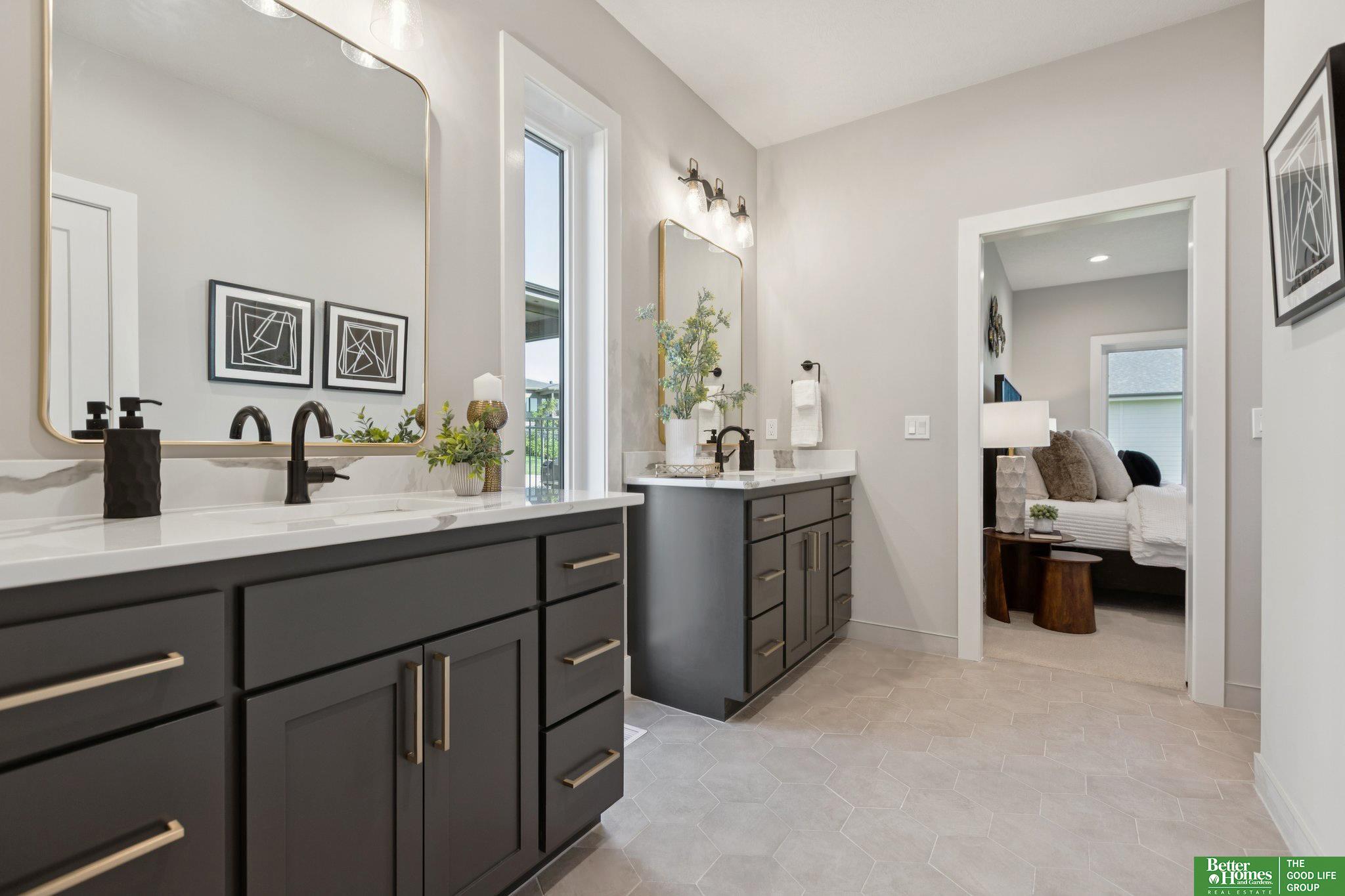 3321 S 212th Street, Elkhorn, NE, 68022