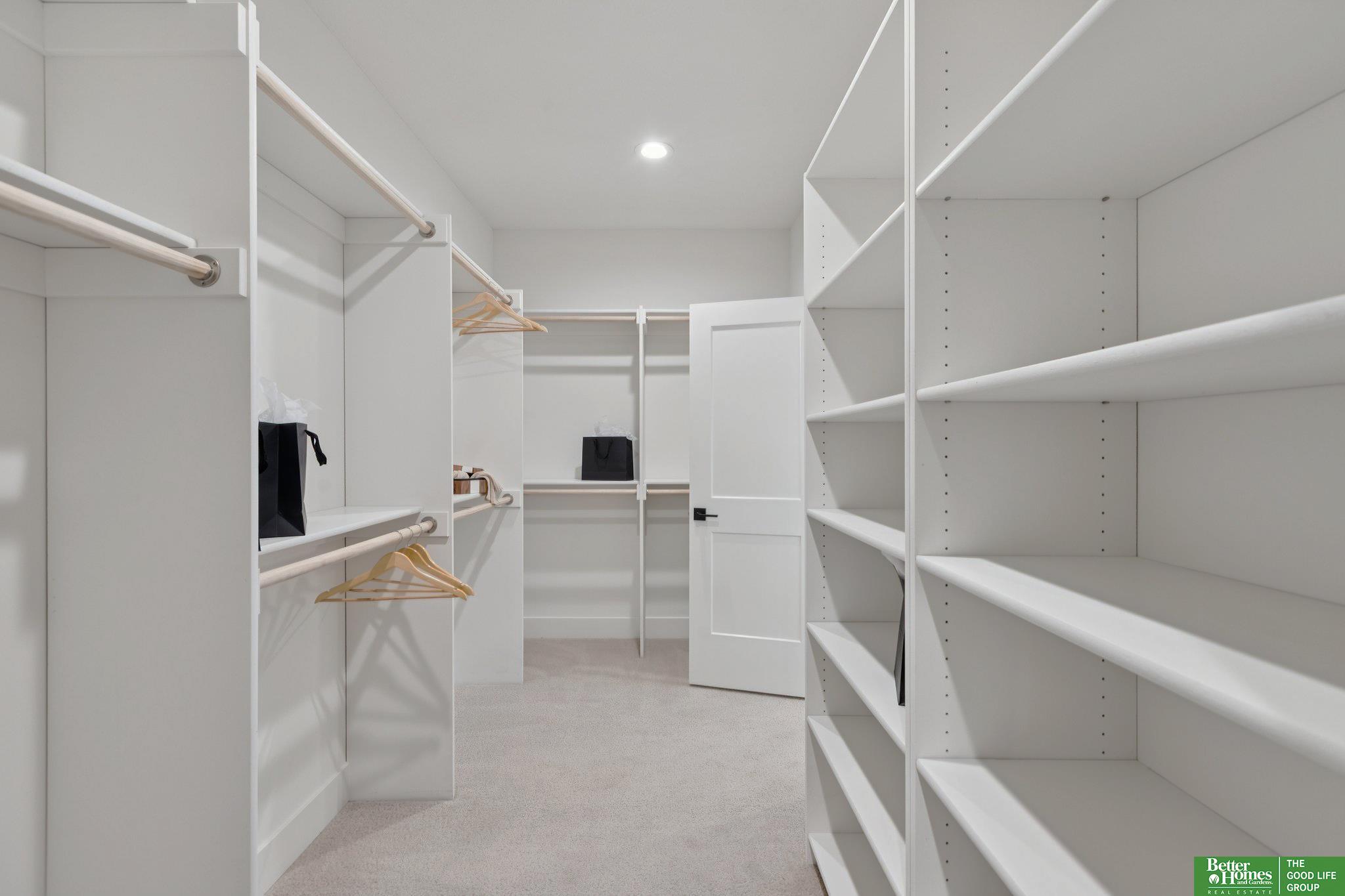 3321 S 212th Street, Elkhorn, NE, 68022