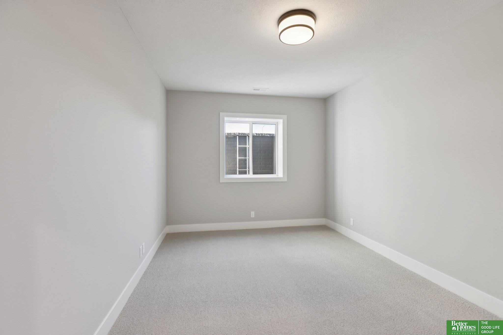 3321 S 212th Street, Elkhorn, NE, 68022