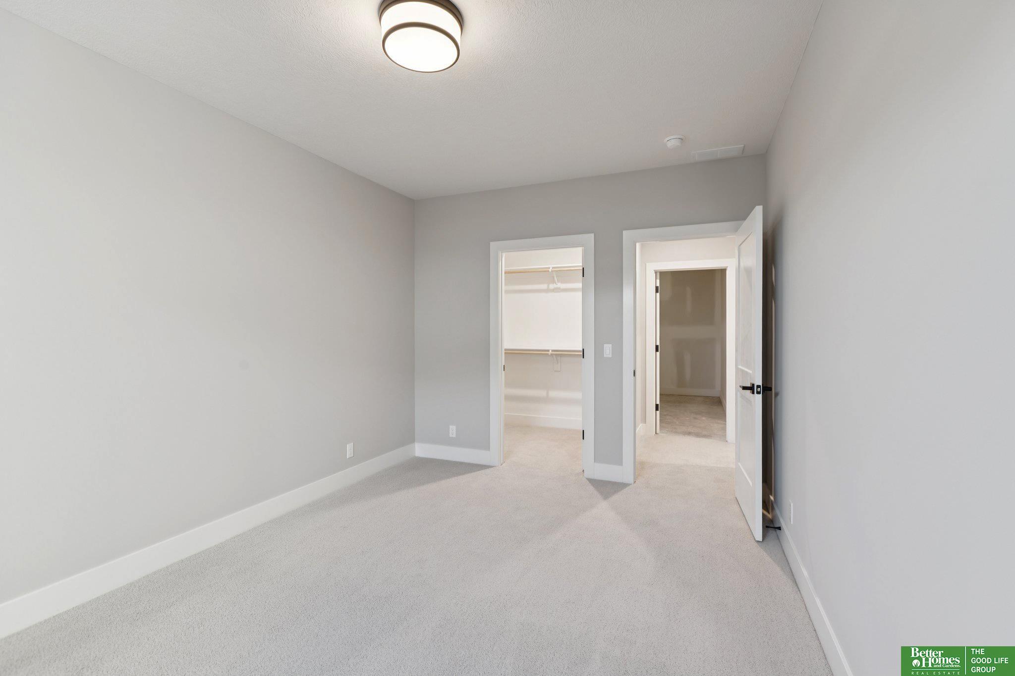 3321 S 212th Street, Elkhorn, NE, 68022