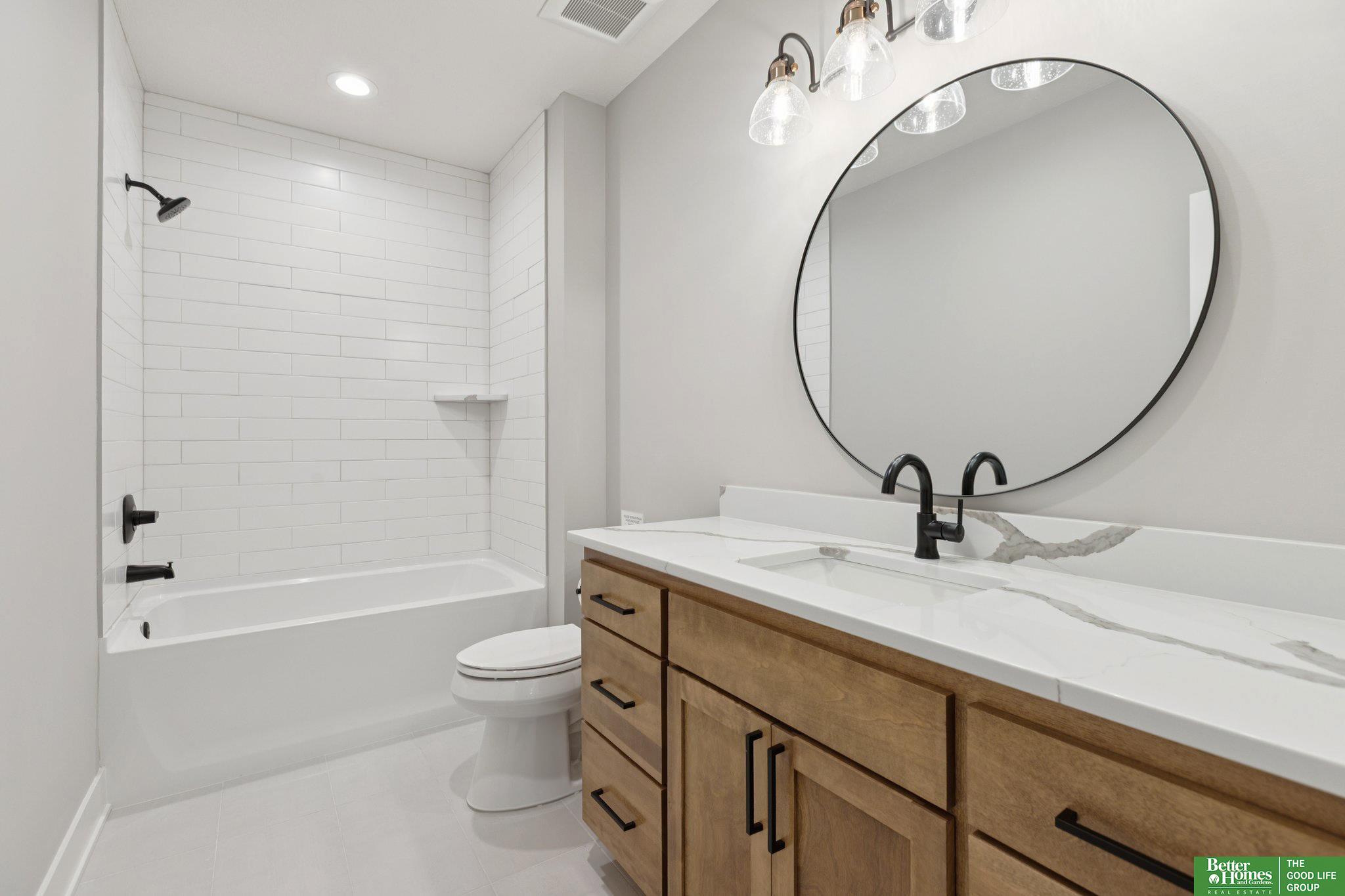 3321 S 212th Street, Elkhorn, NE, 68022