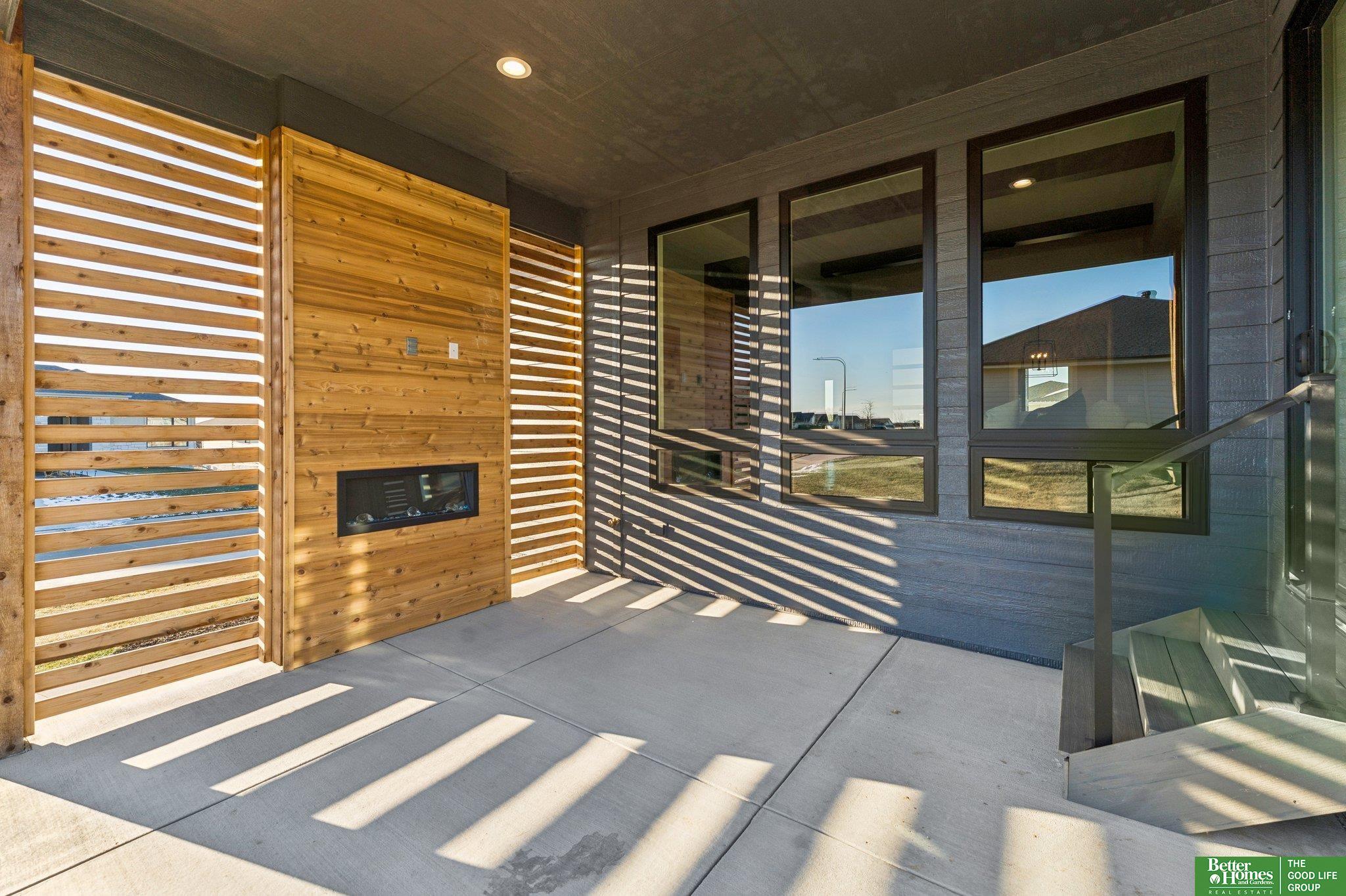 3321 S 212th Street, Elkhorn, NE, 68022