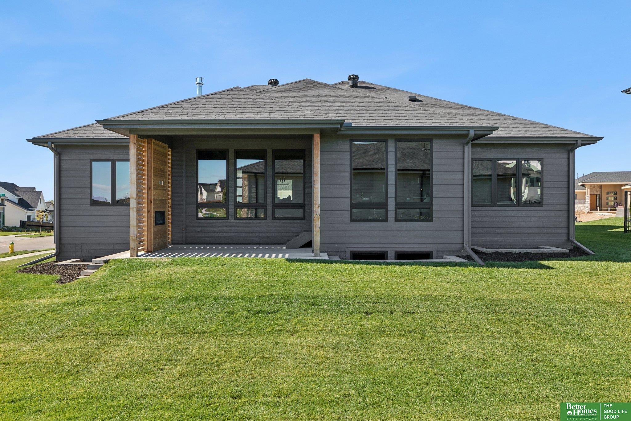 3321 S 212th Street, Elkhorn, NE, 68022