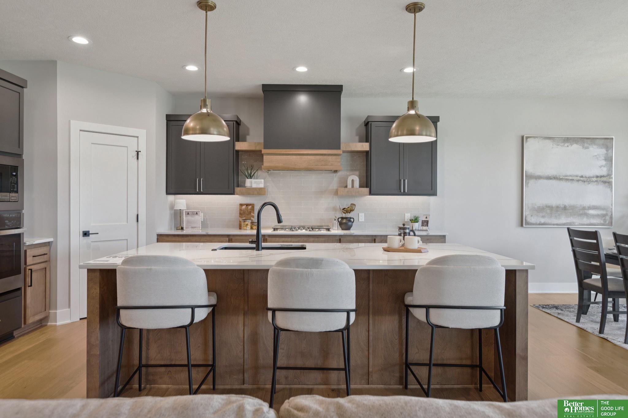 3321 S 212th Street, Elkhorn, NE, 68022