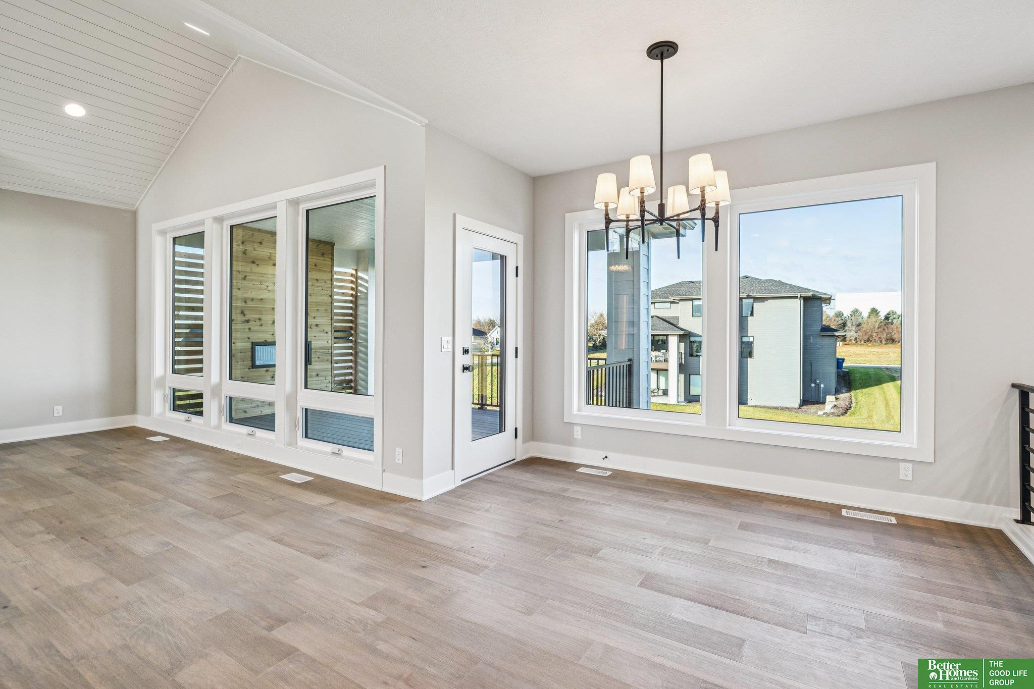 3306 212th Street, Elkhorn, NE, 68022