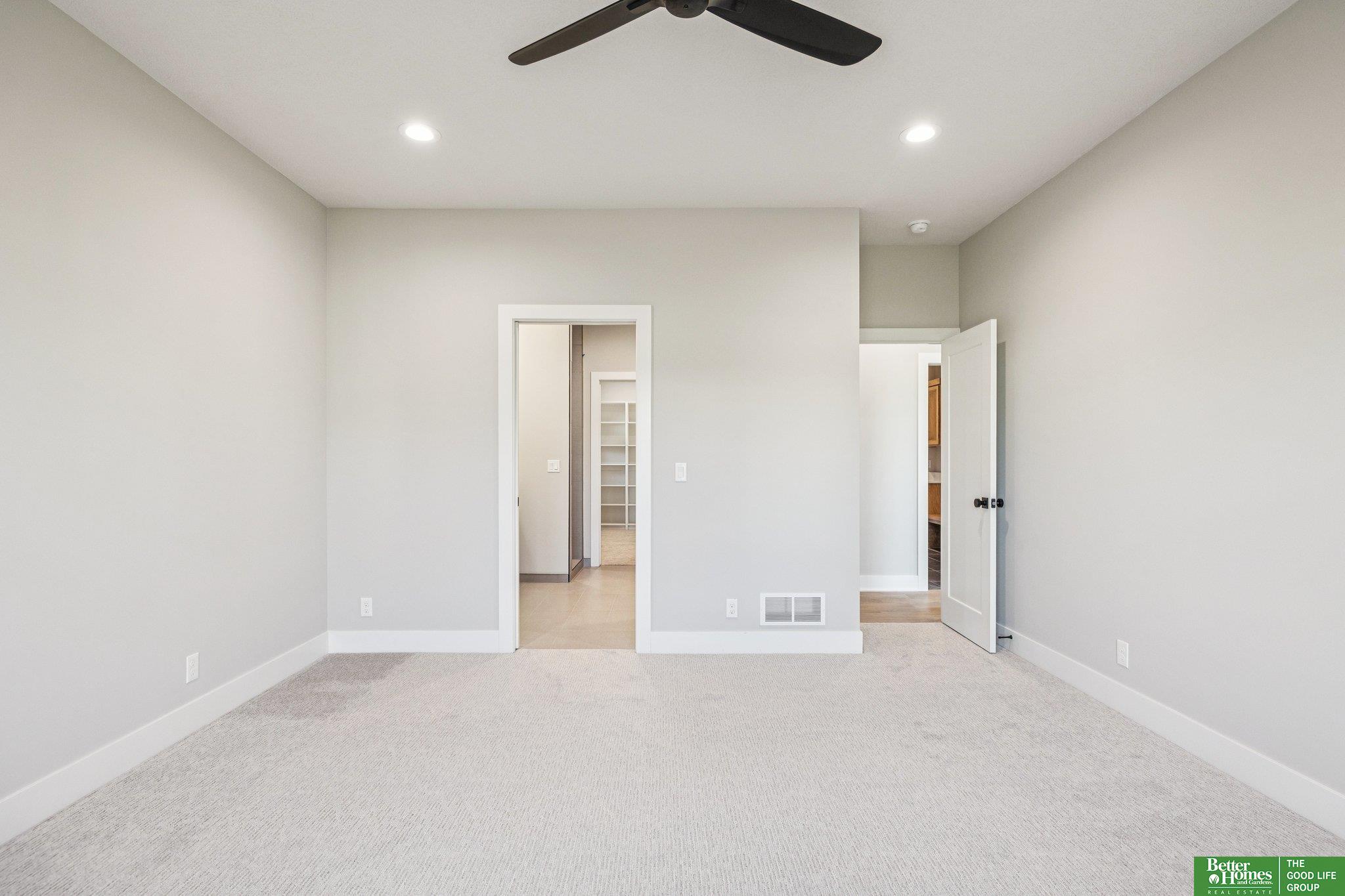 3306 212th Street, Elkhorn, NE, 68022