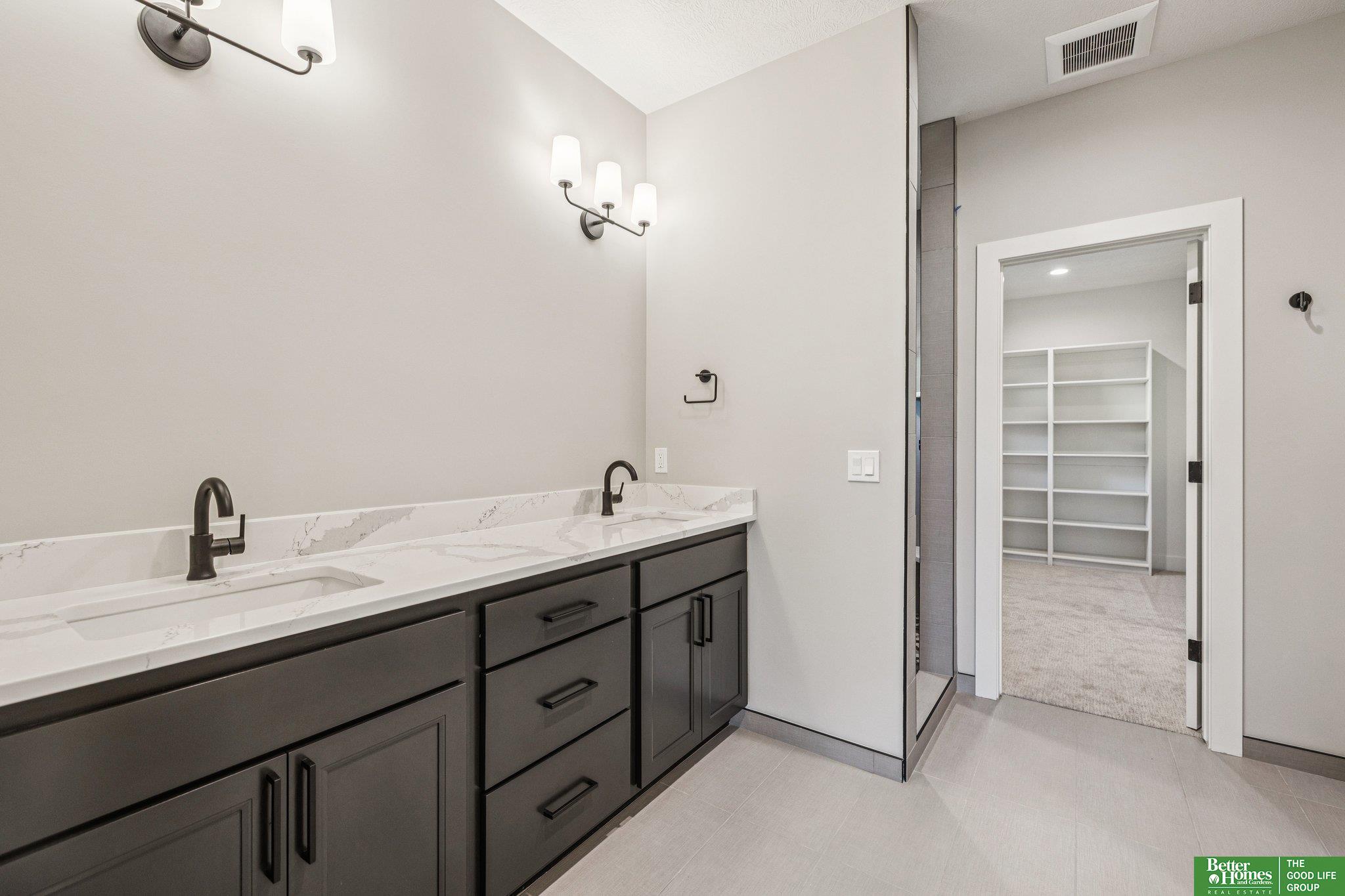 3306 212th Street, Elkhorn, NE, 68022